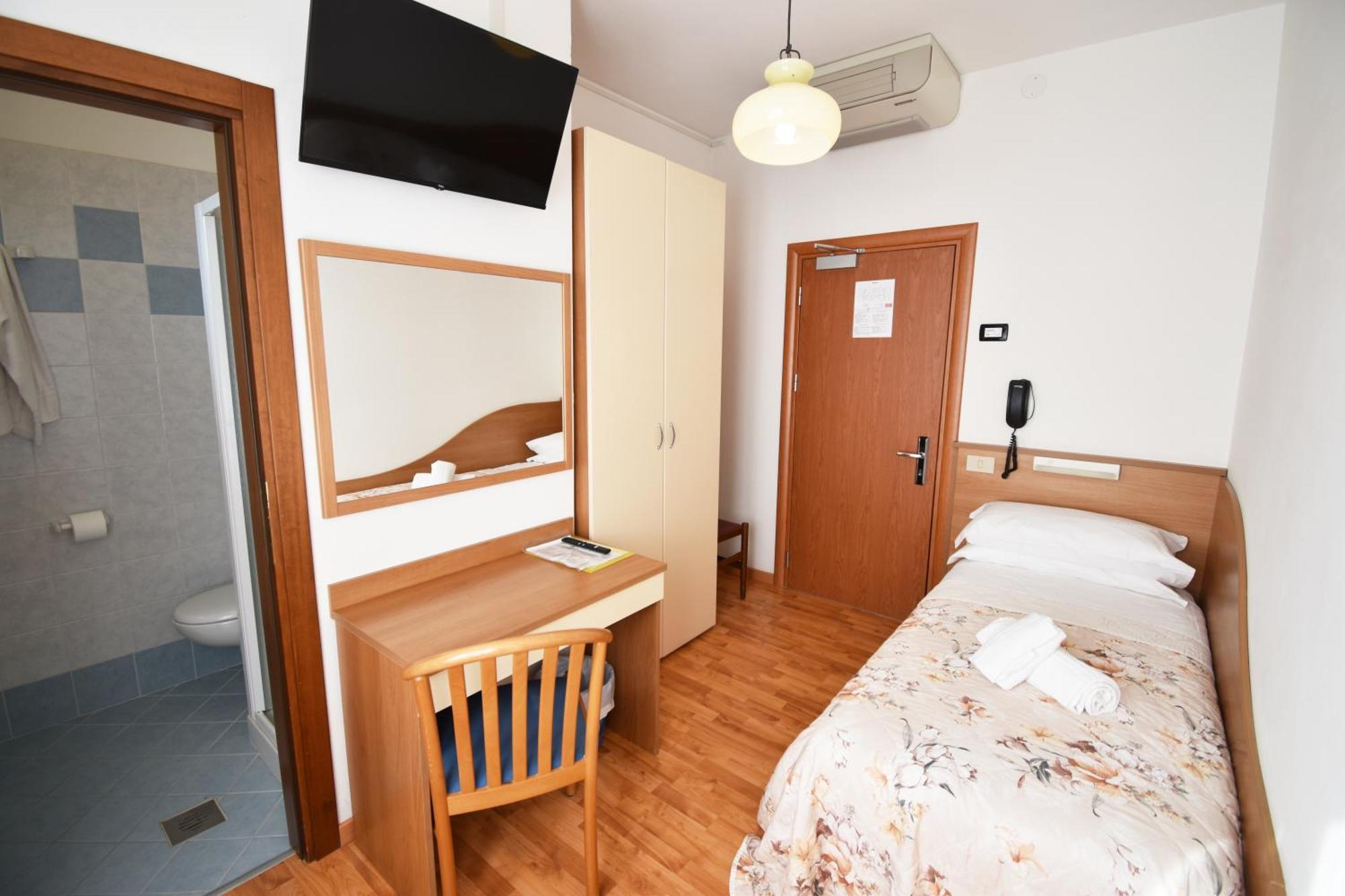 Single Room,1697910898:JPEG