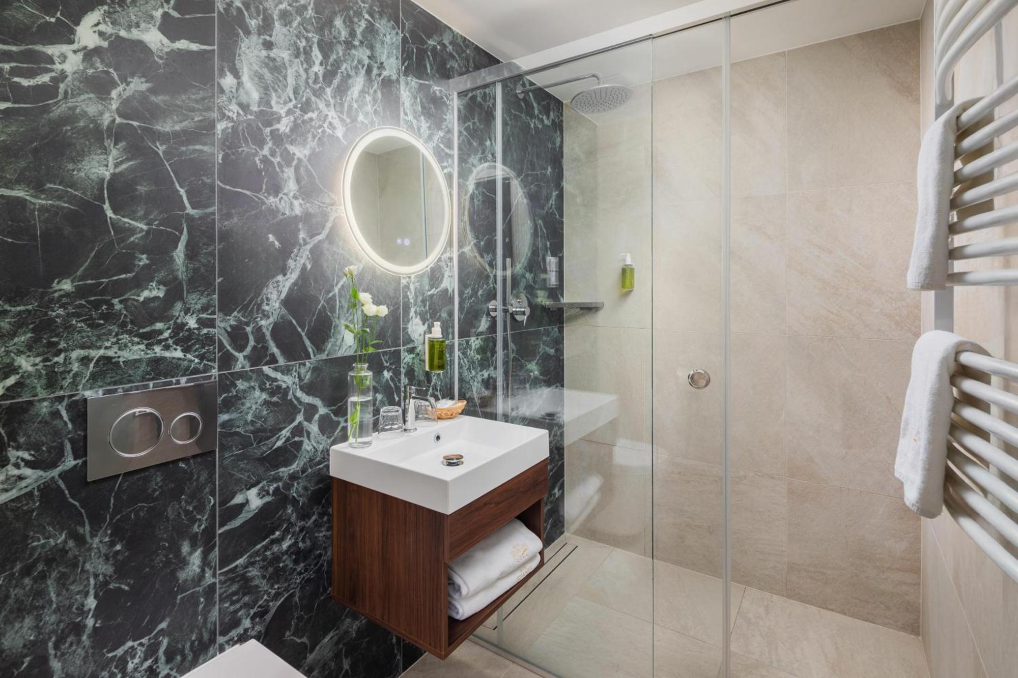 Superior Double or Twin Room Forest View