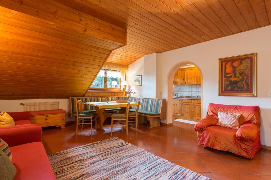 Two-Bedroom Apartment,169778520:JPEG