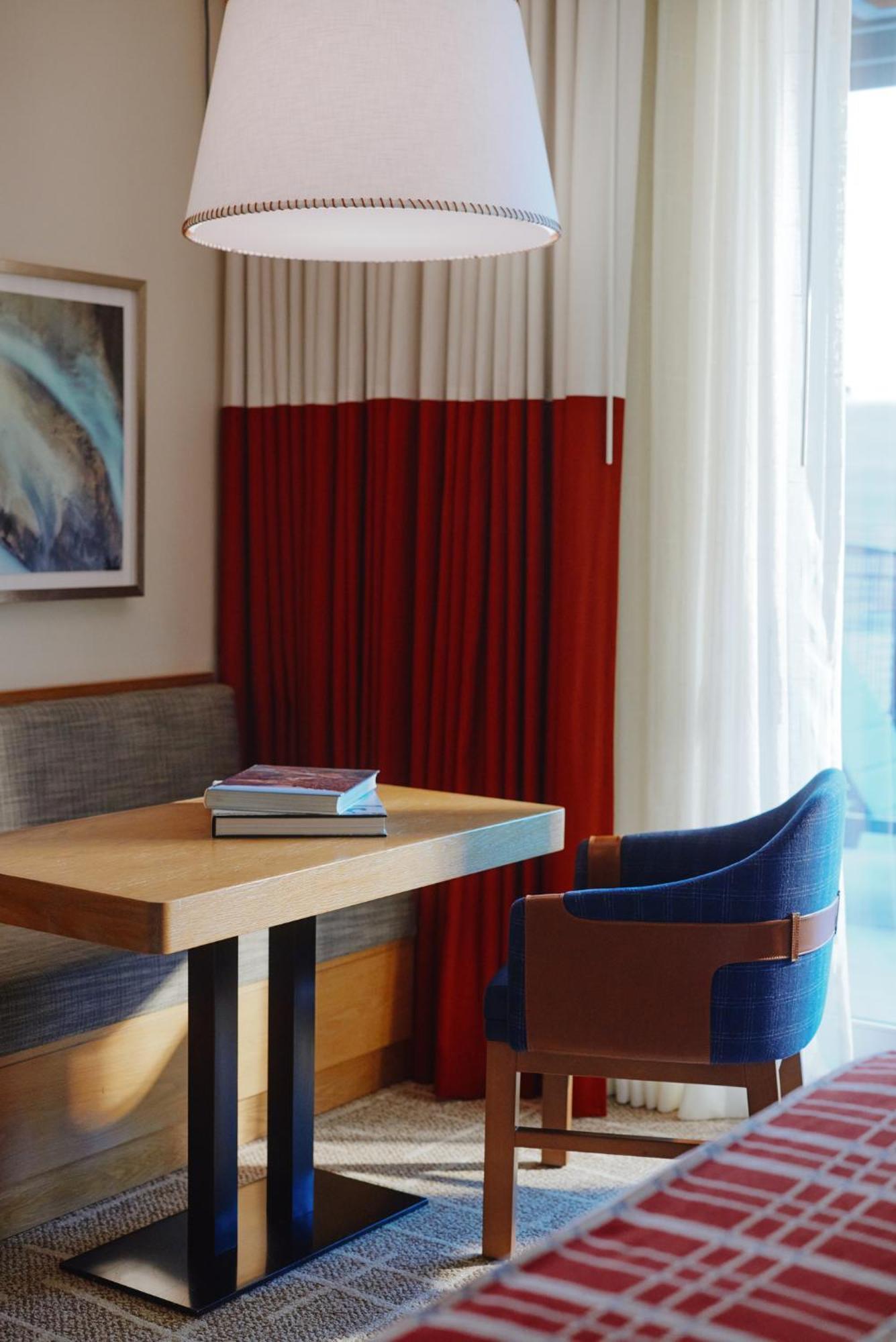 Grand Deluxe King Room