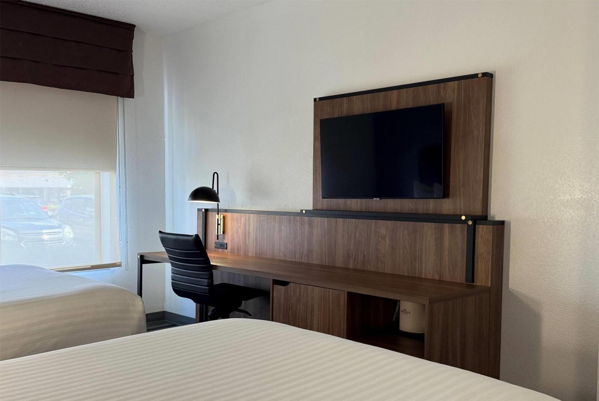 Queen Room Two Queen Beds Non-Smoking