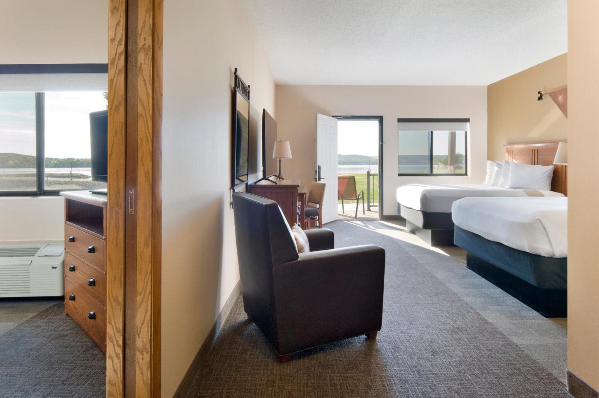 Suite with River View