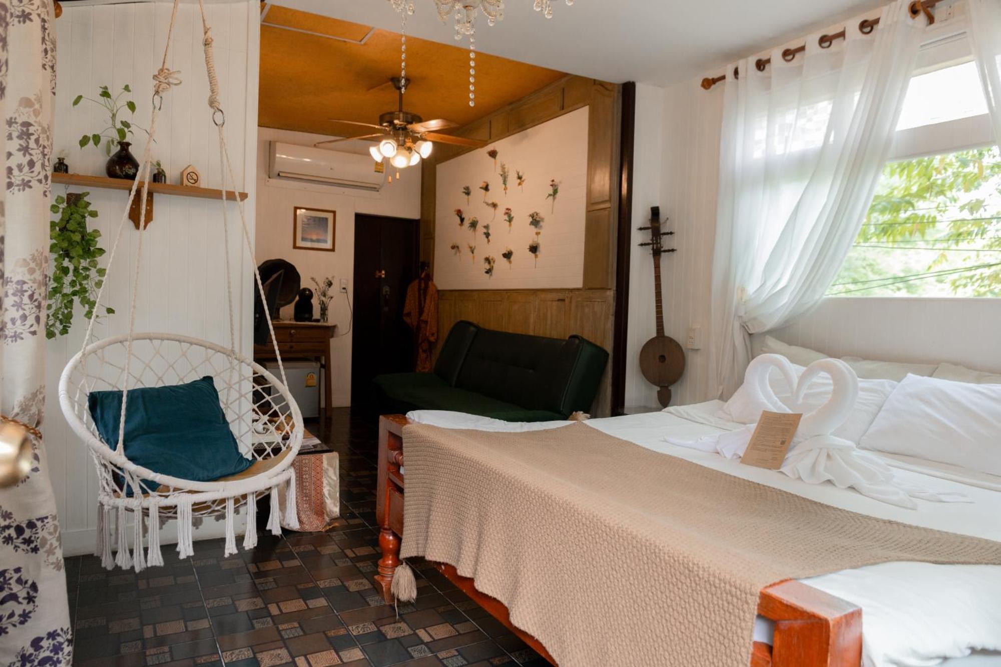 Deluxe Double or Twin Room with River View