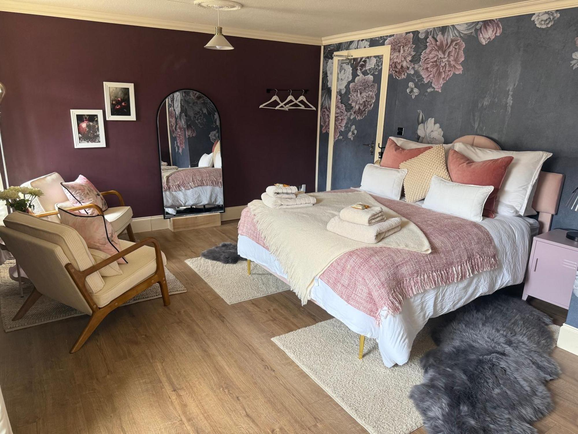 Deluxe King Suite