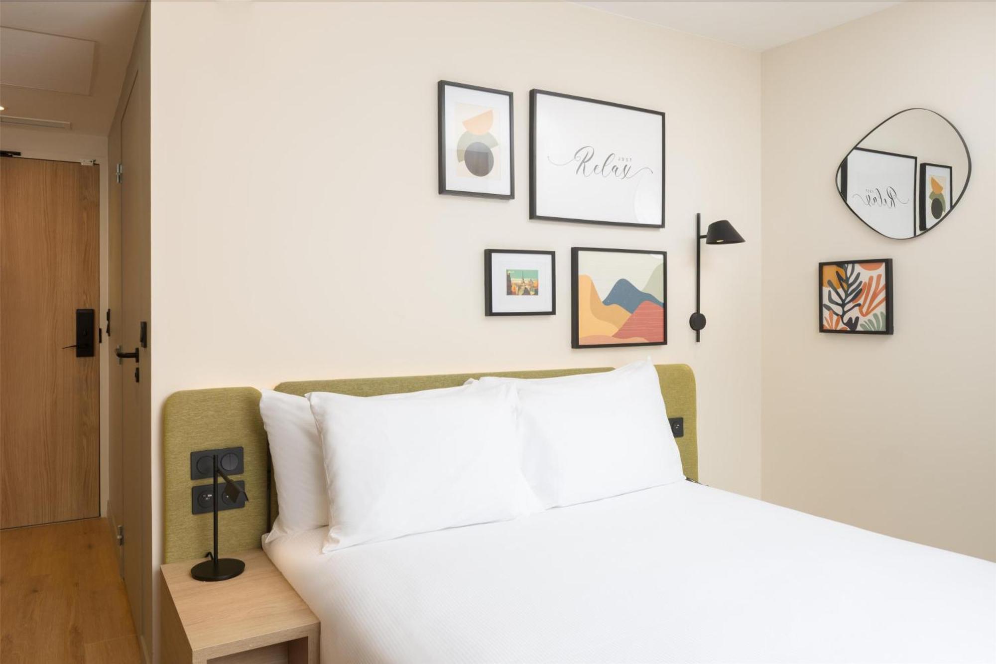 Queen Room