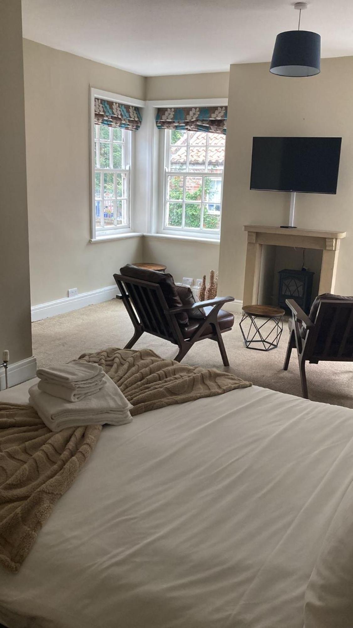 Junior Suite,1700992231:JPEG