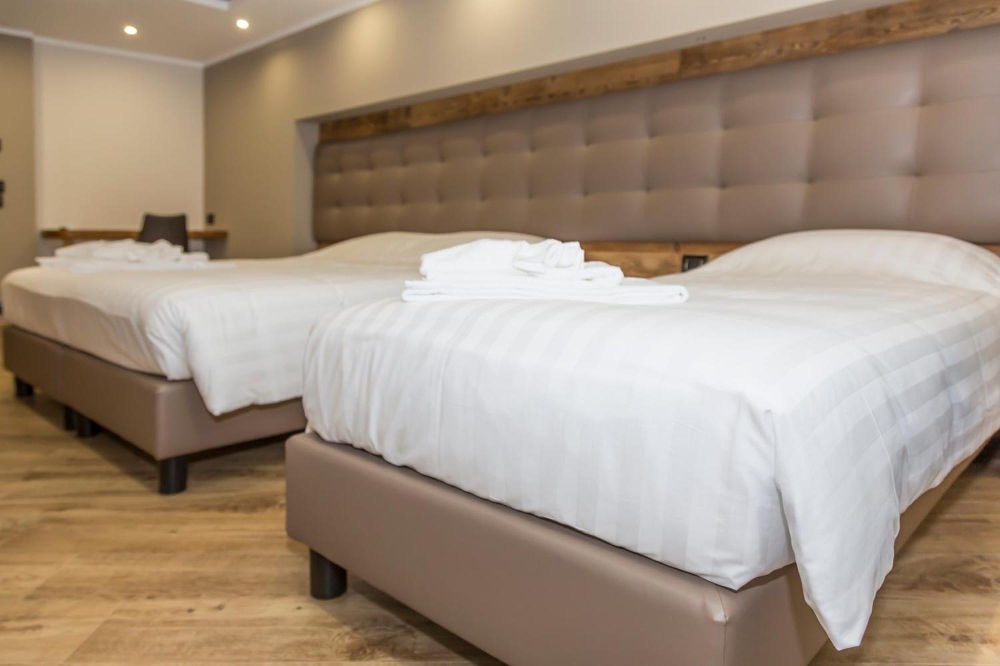 Triple Room,1703560526:JPEG