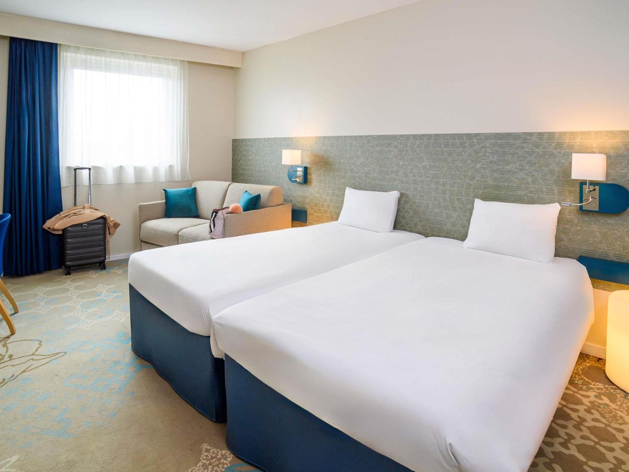 Standard Twin Room Sofa,1704829972:JPEG