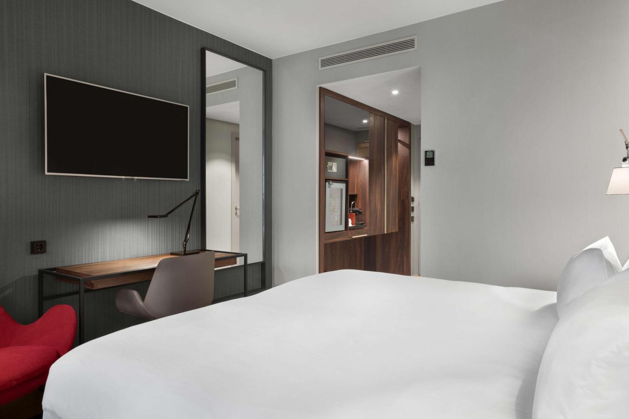 Superior Double or Twin Room,1731852496:JPEG