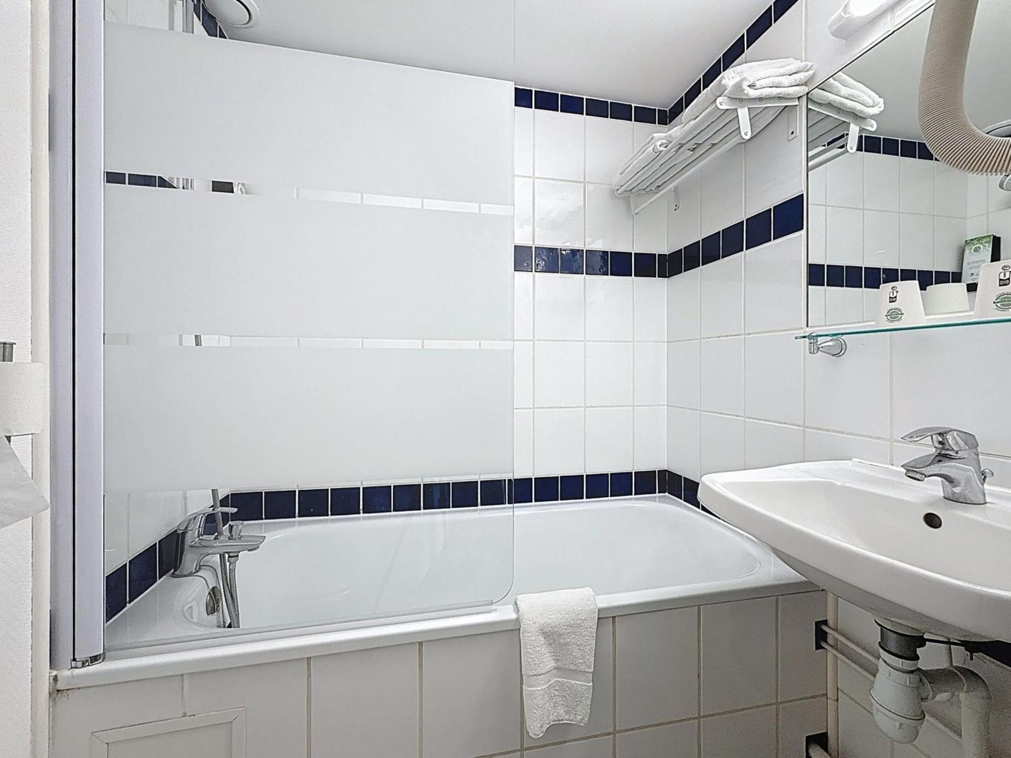 Quadruple Room 1 Double Bed 2 Single Beds Mezzanine