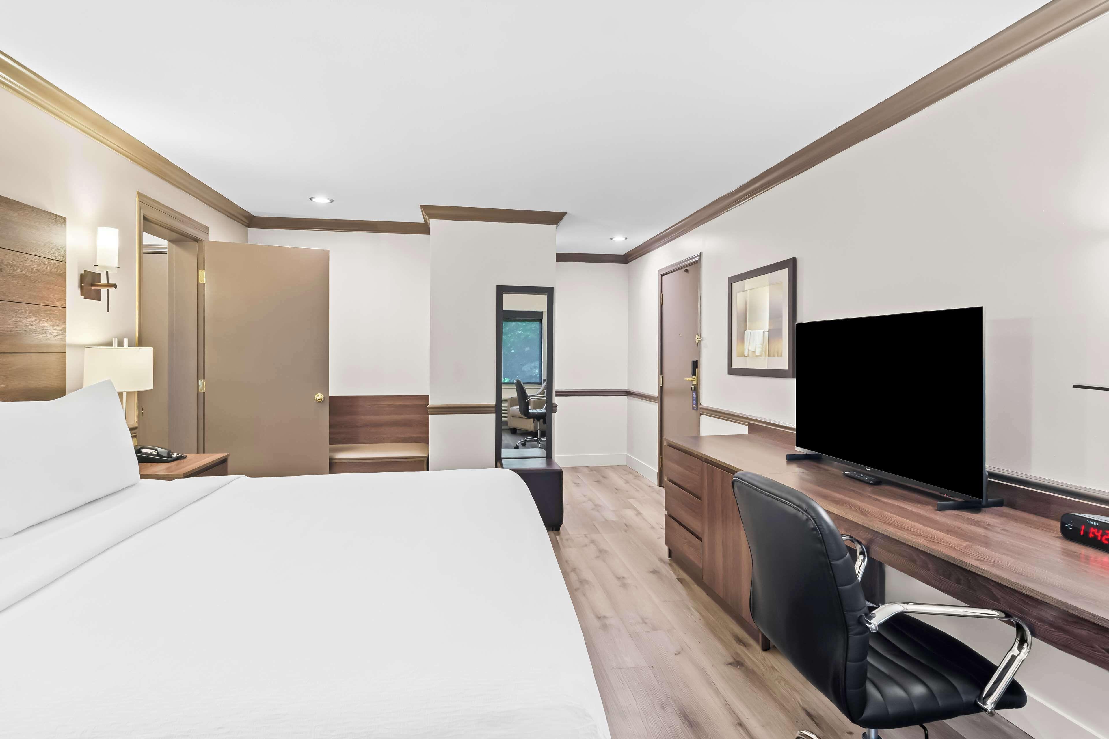 King Room - Non-Smoking