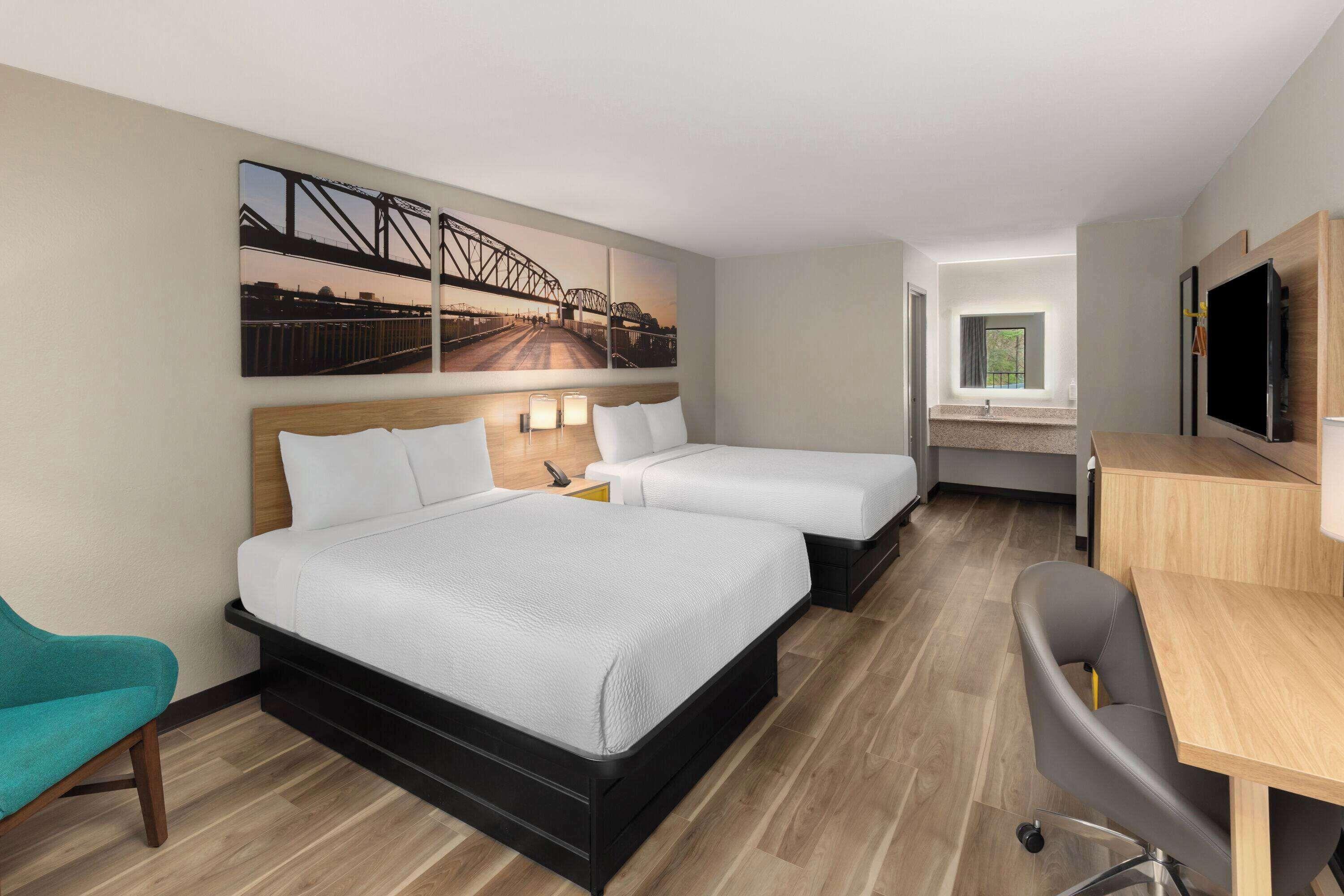 Two Double Beds Non-Smoking