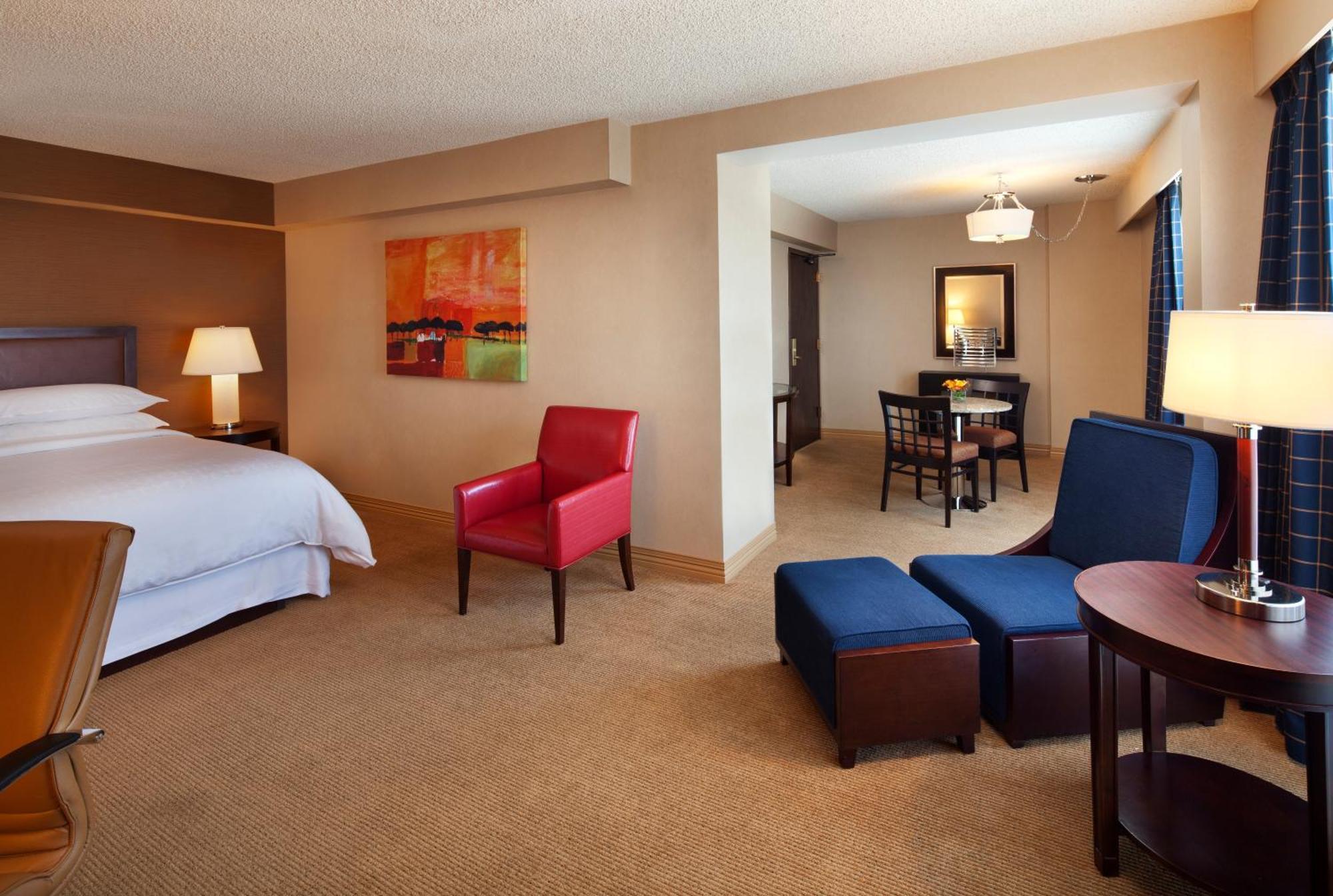 Club lounge access Junior Suite 1 King