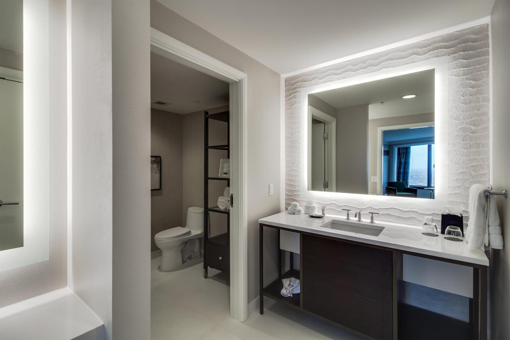 River View Suite Suite