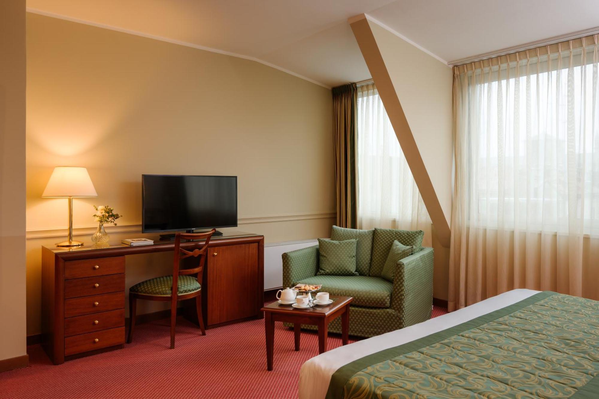 Double or Twin Room City View