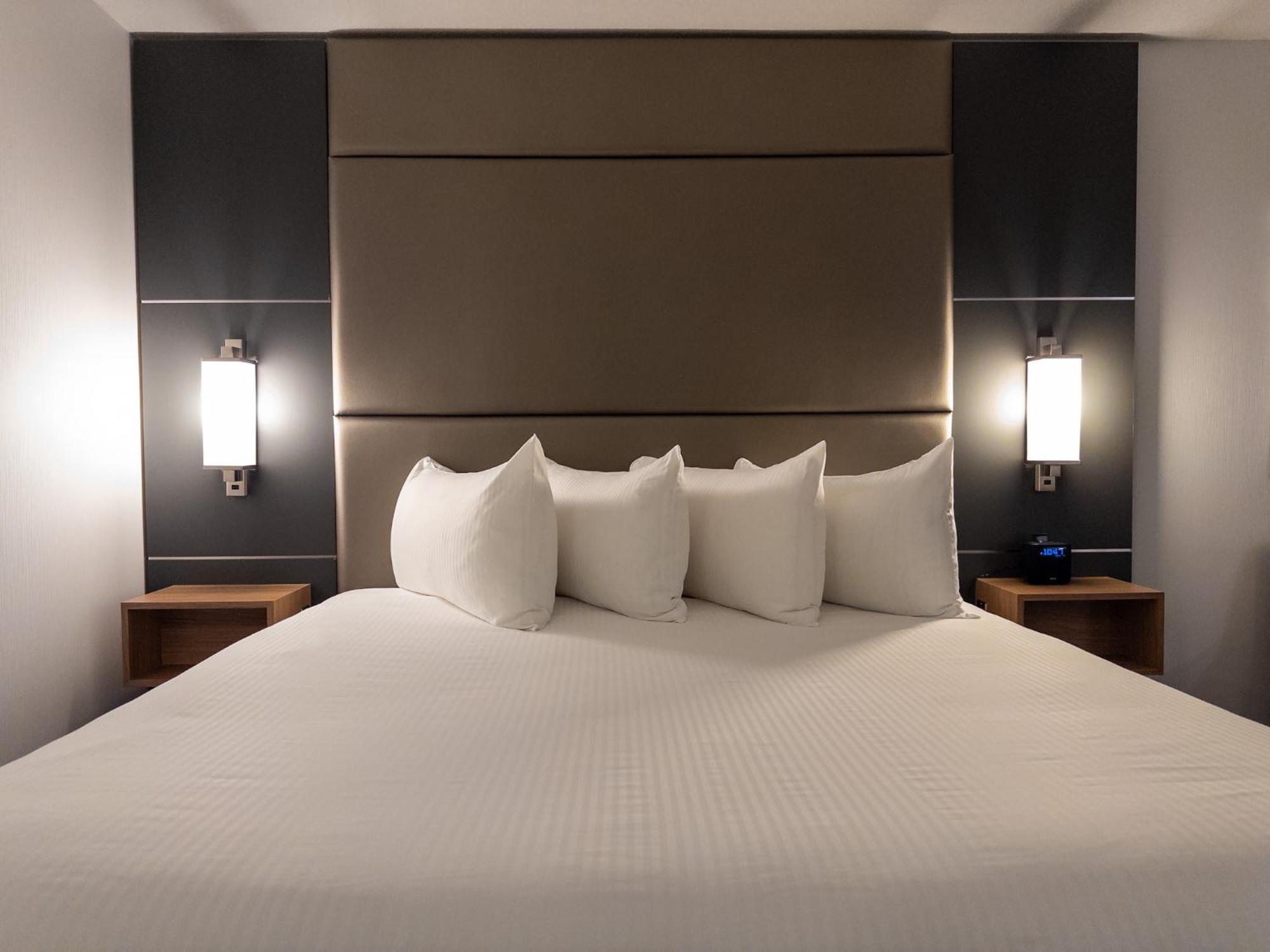 Premium King Room Newly Renovated