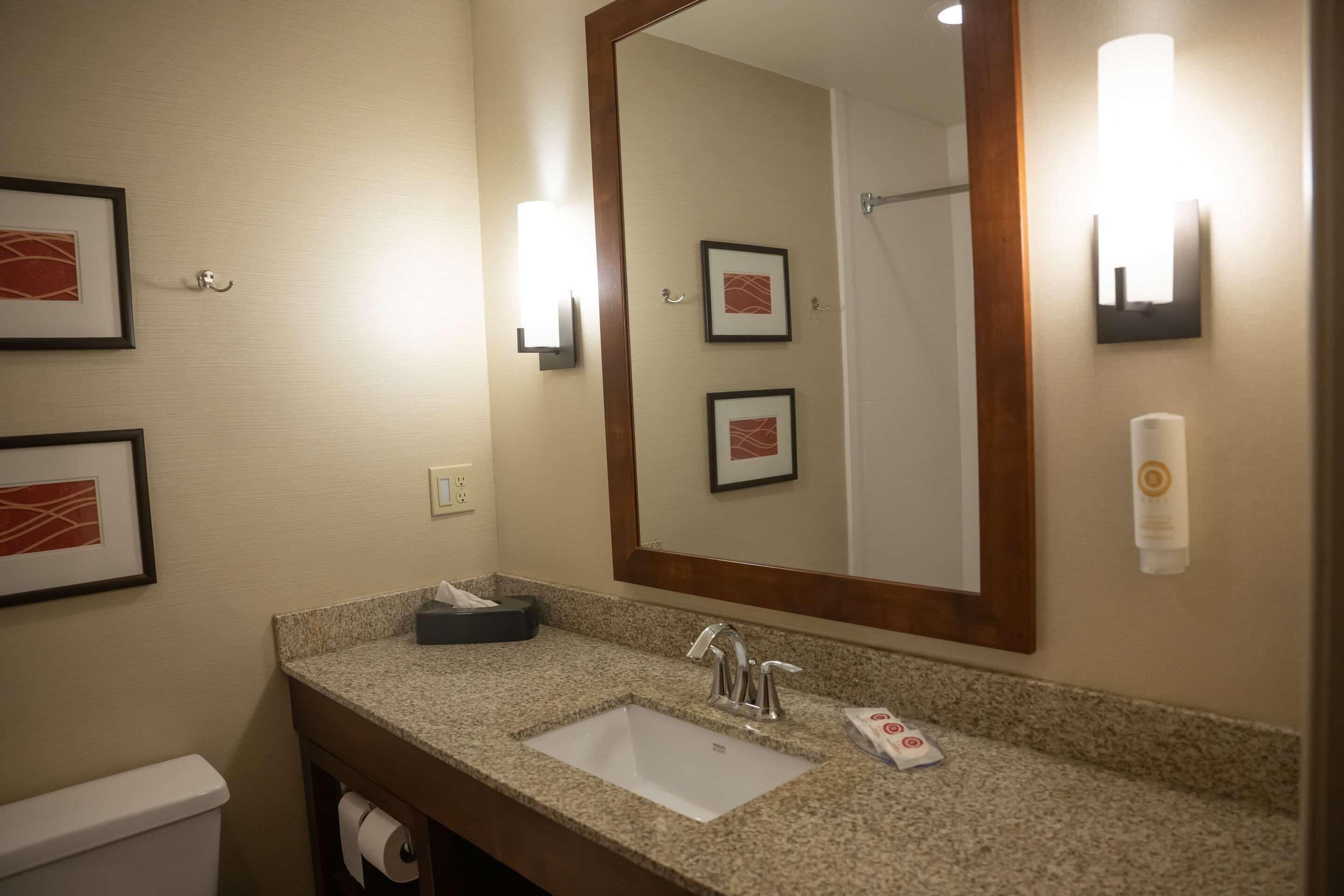 Executive King Suite with Whirlpool - Non-Smoking