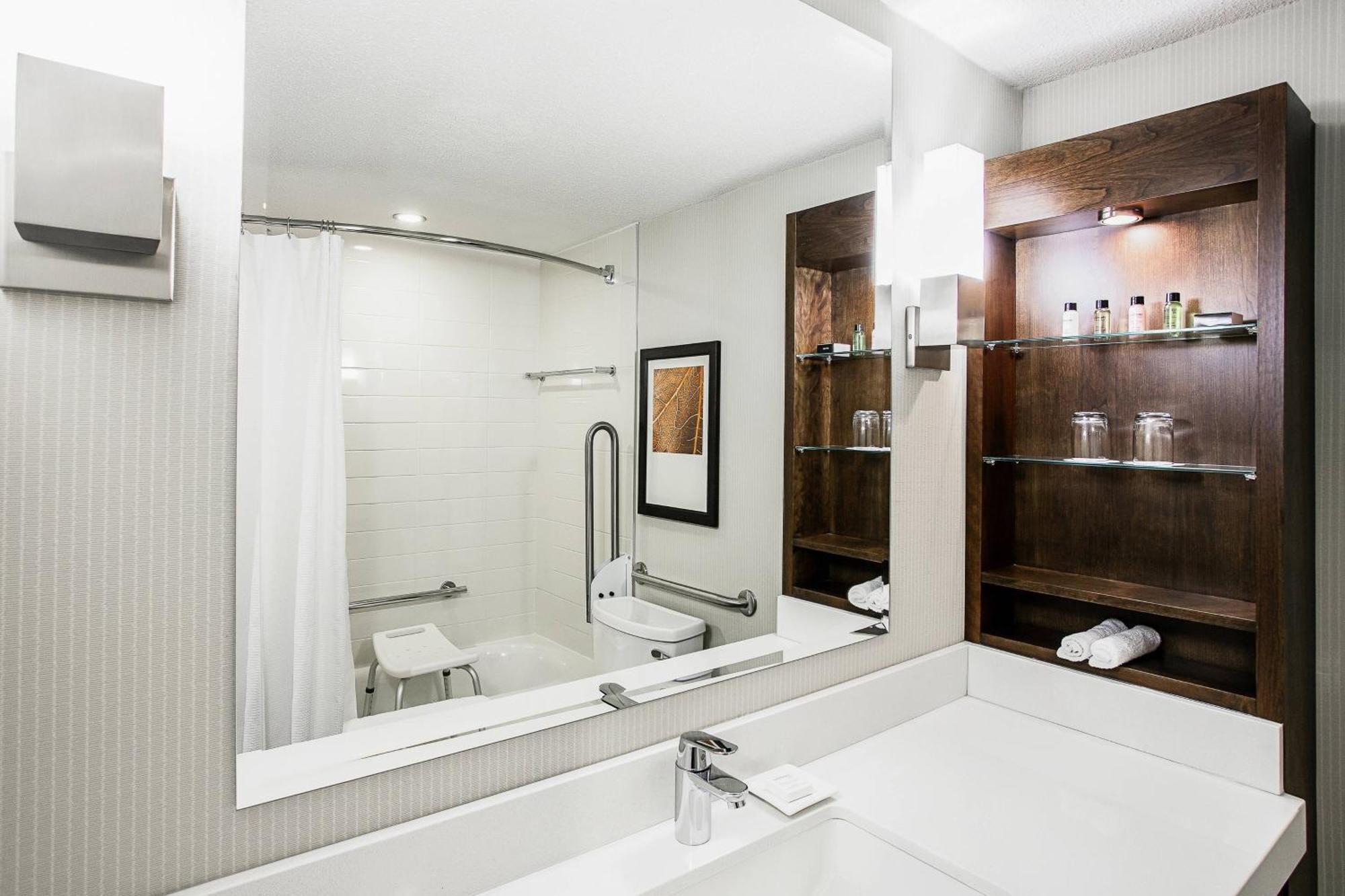 Queen Room Two Queen Beds