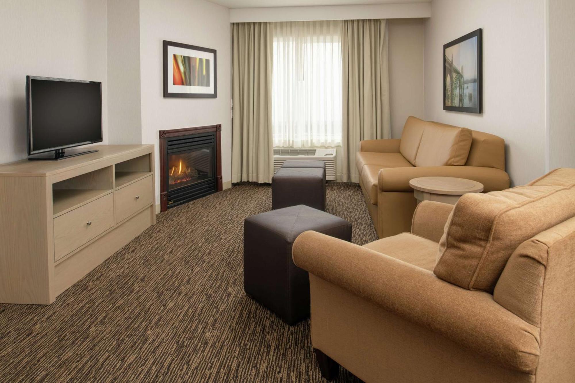 Junior King Suite Fireplace
