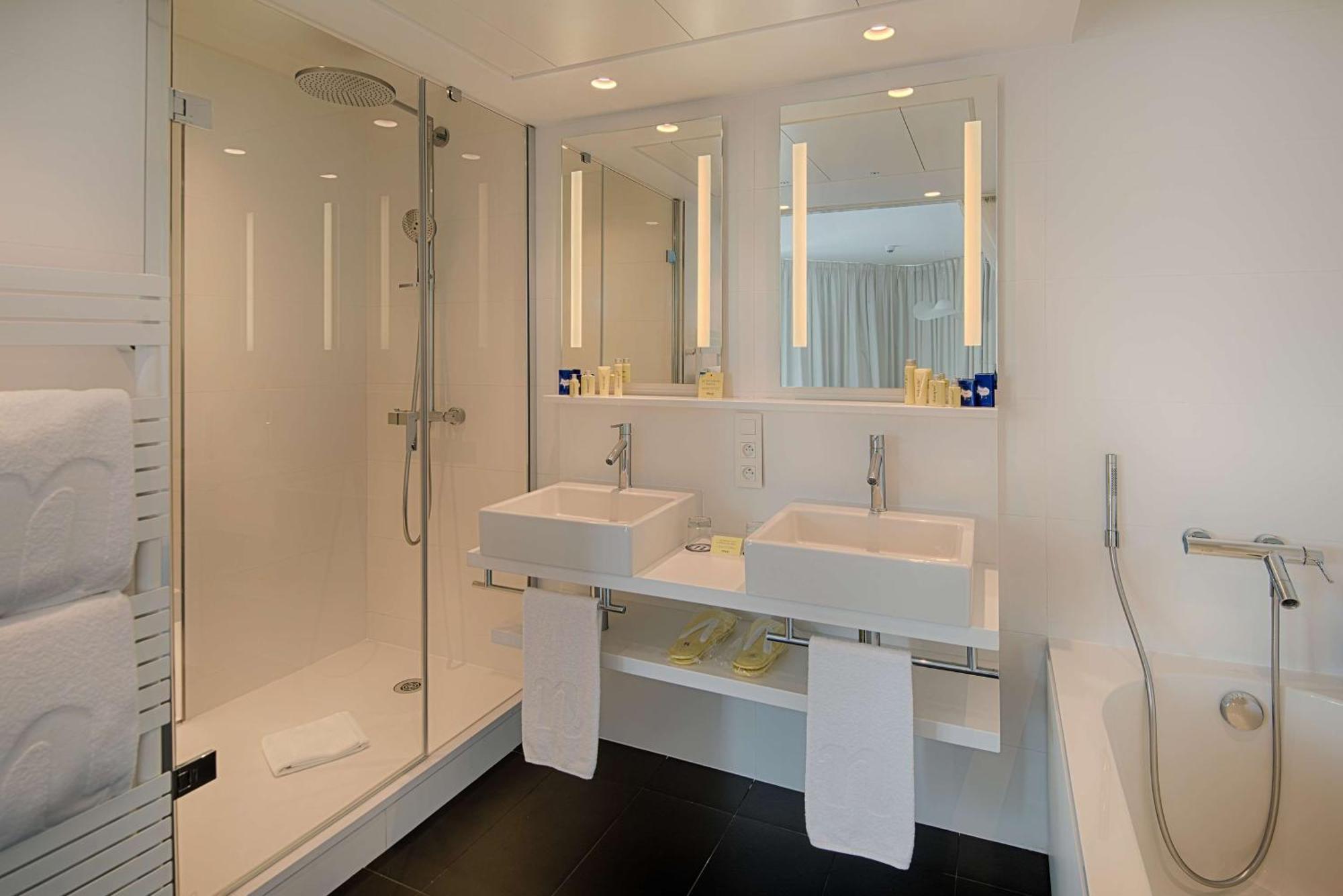 Nhow Suite met Uitzicht op Zee (2 Volwassenen + 2 Kinderen)