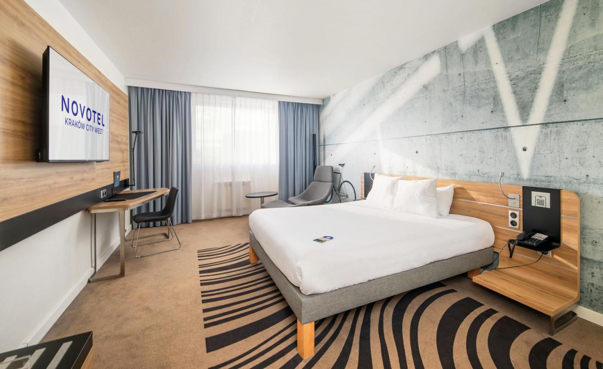 Executive Queen Room