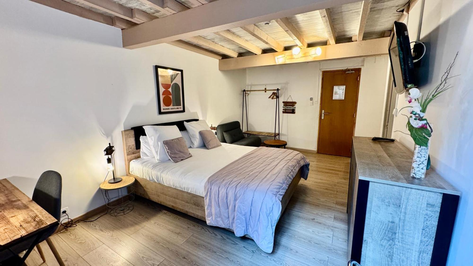 Superior Quadruple Room,1706802876:JPEG