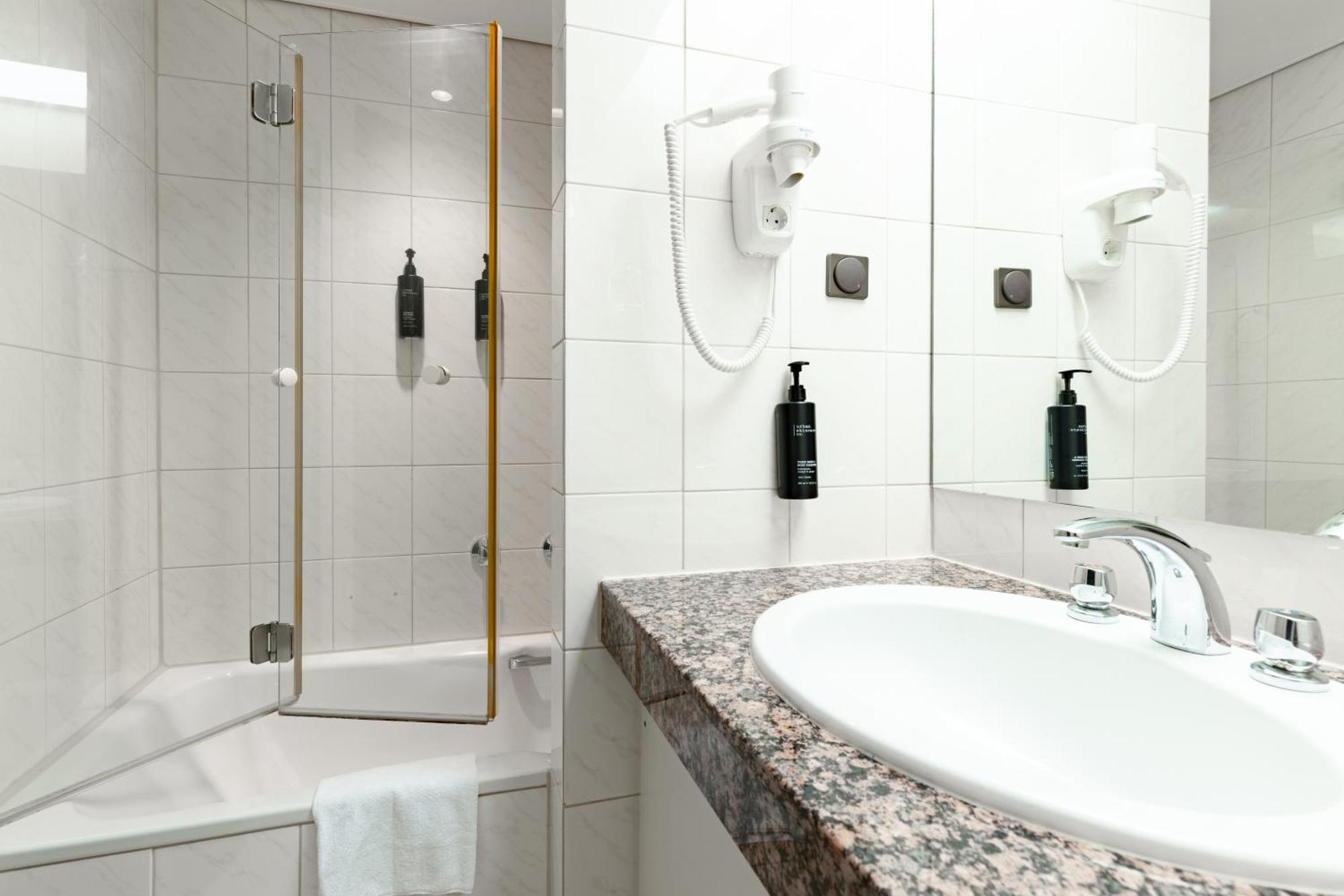 Two-Bedroom Duplex Suite,1706825886:JPEG