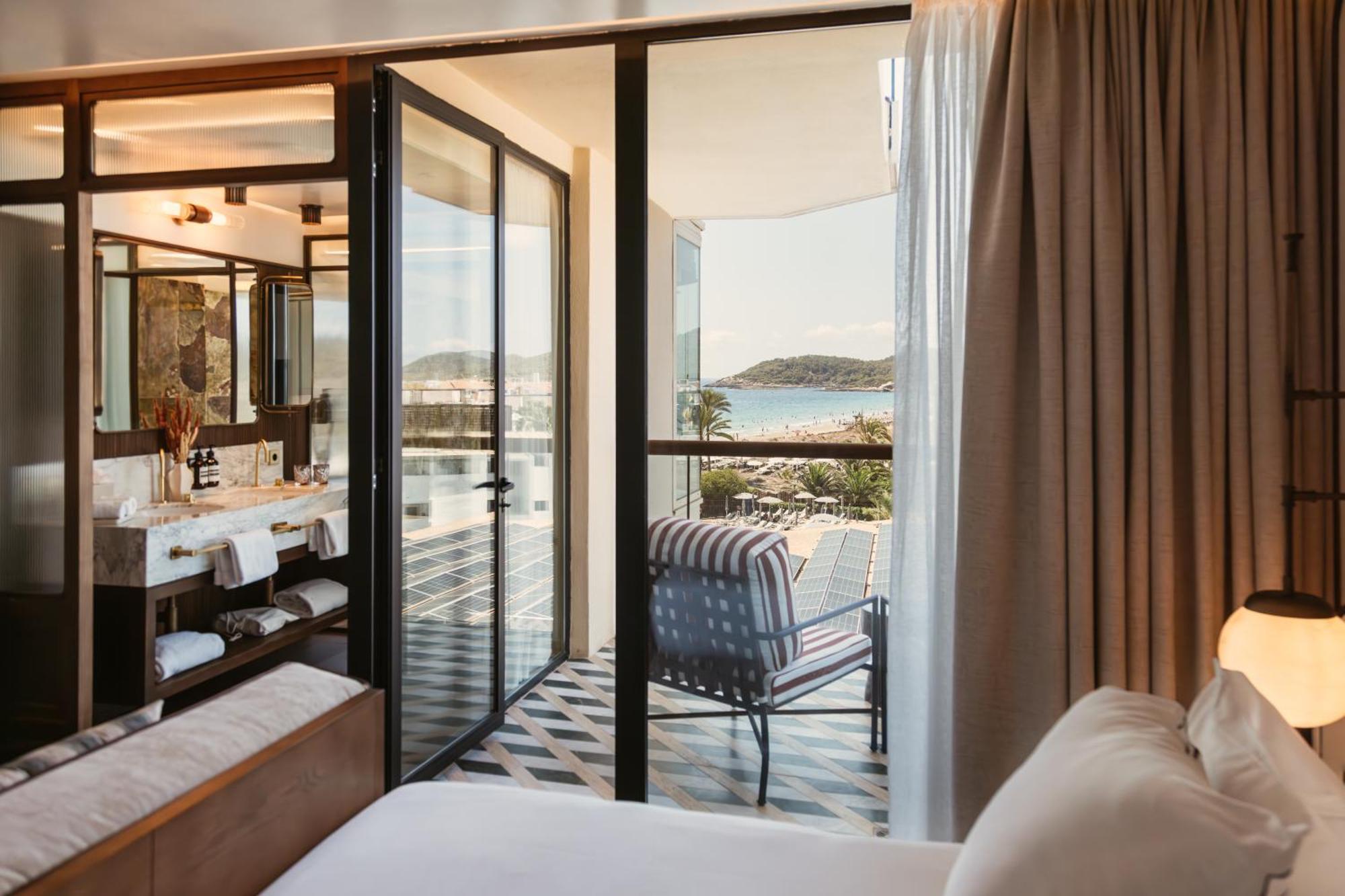 Solstice Junior Suite