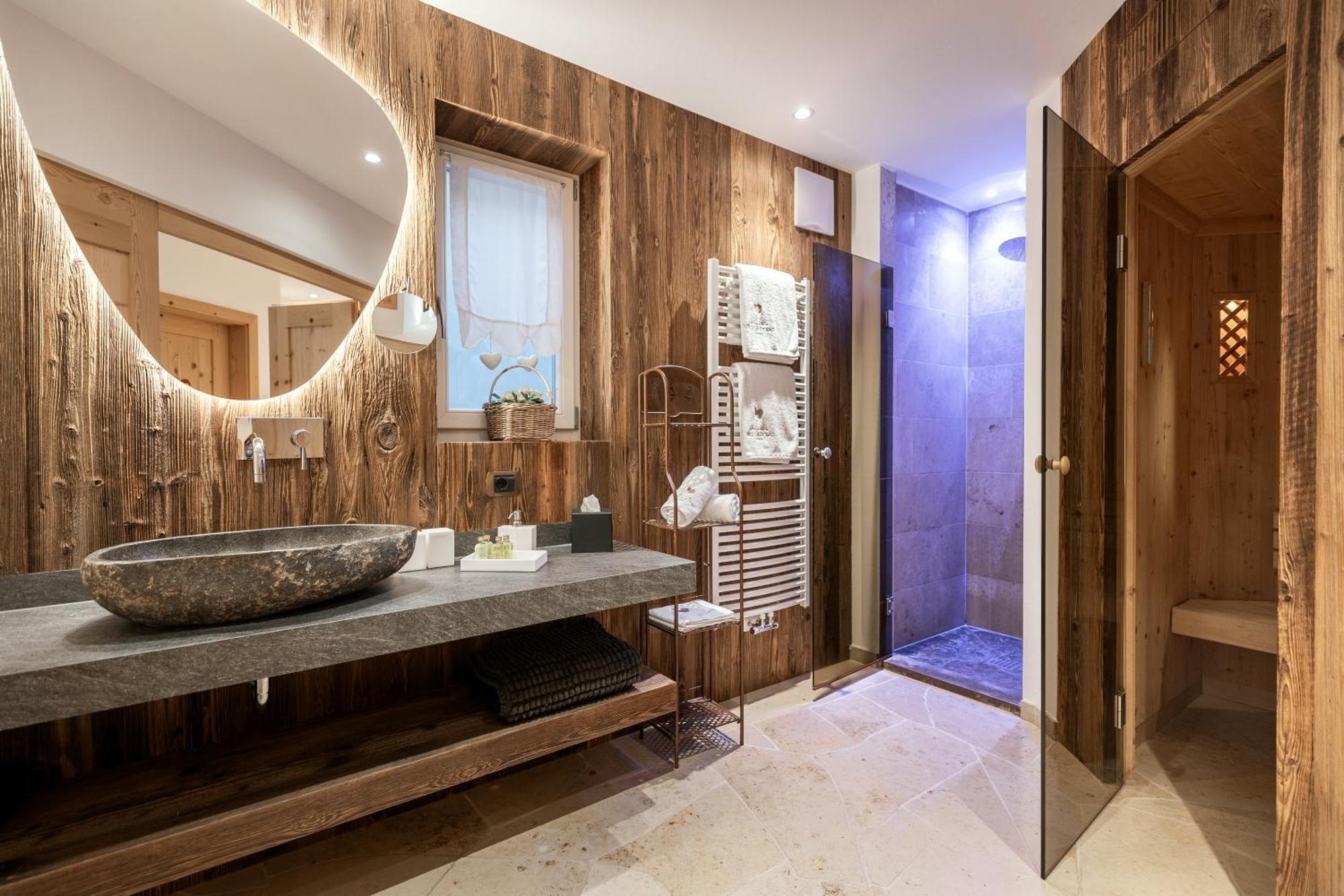 Suite Sauna,1706939589:JPEG
