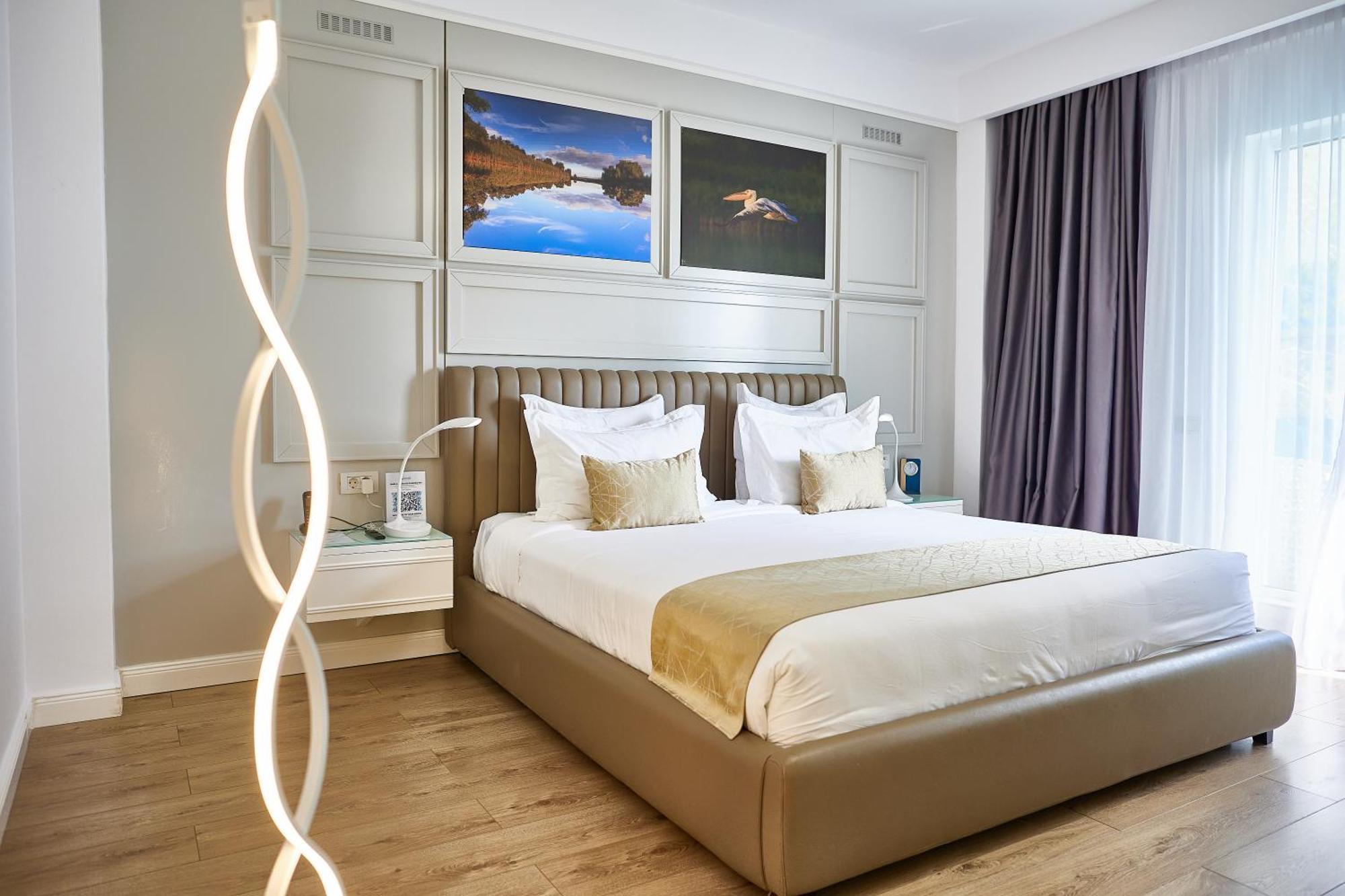 Executive King Room,1758642595:JPEG