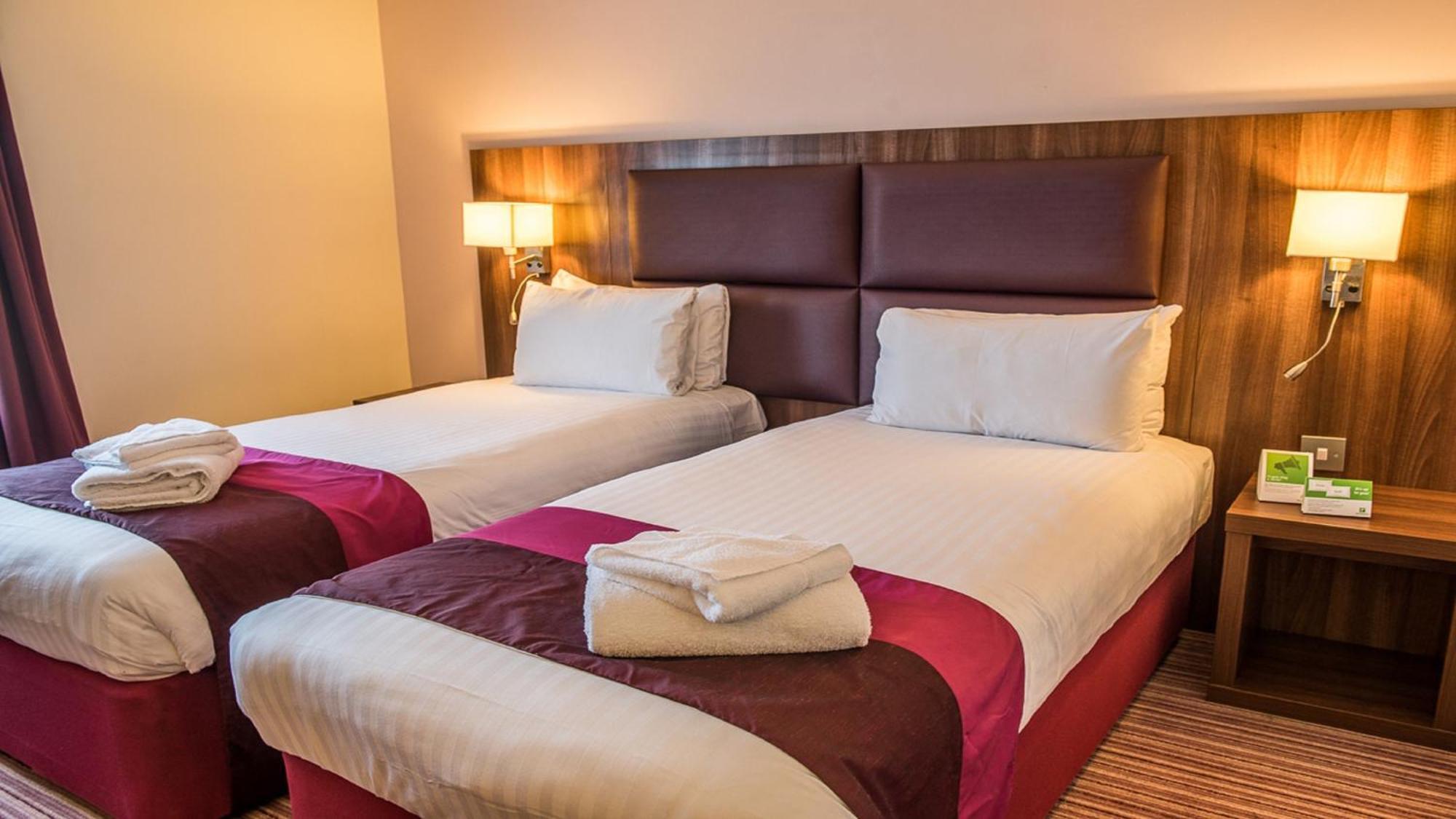 Standard Room Two Single Beds