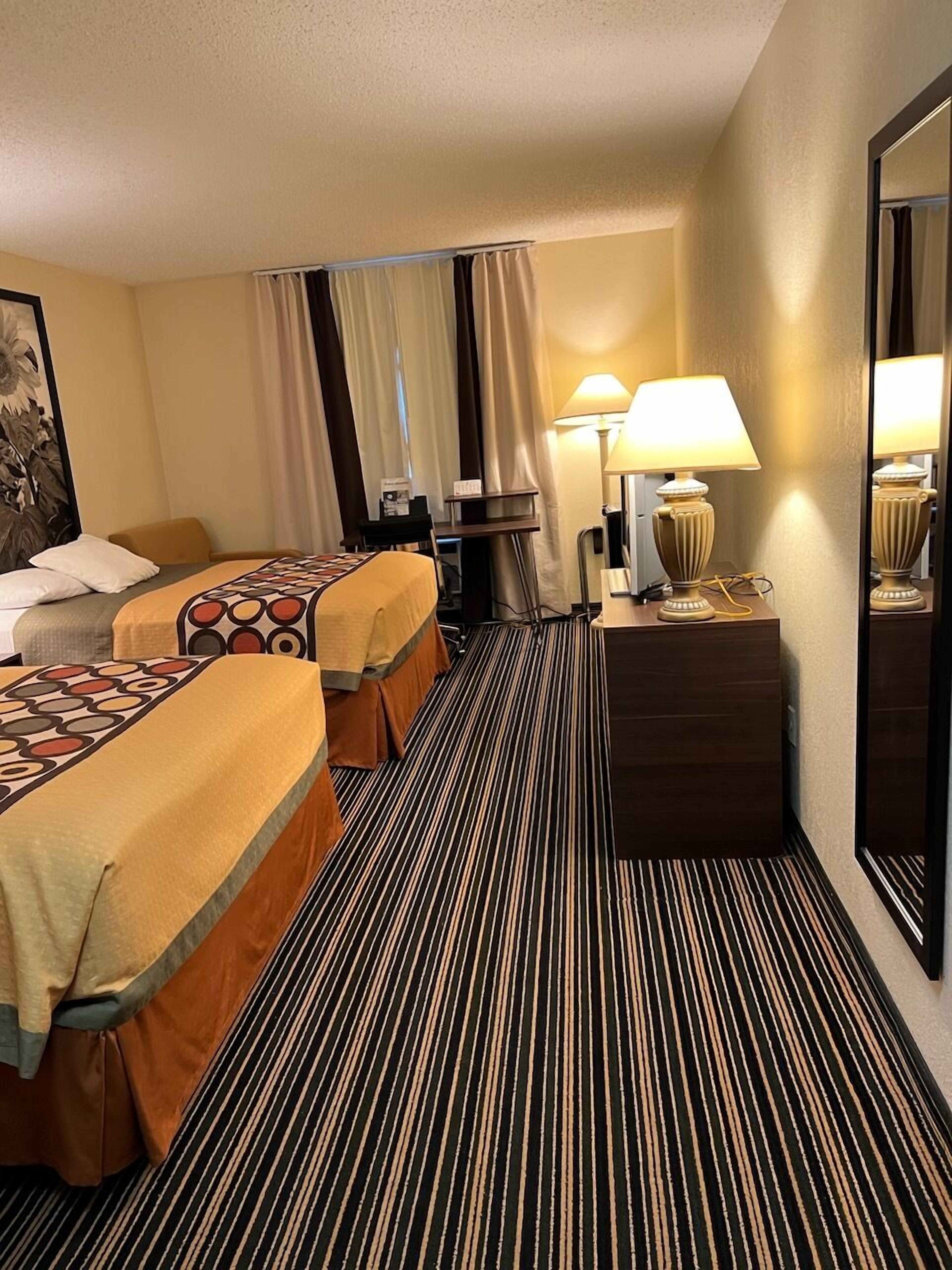 Queen Room Two Queen Beds Non-Smoking
