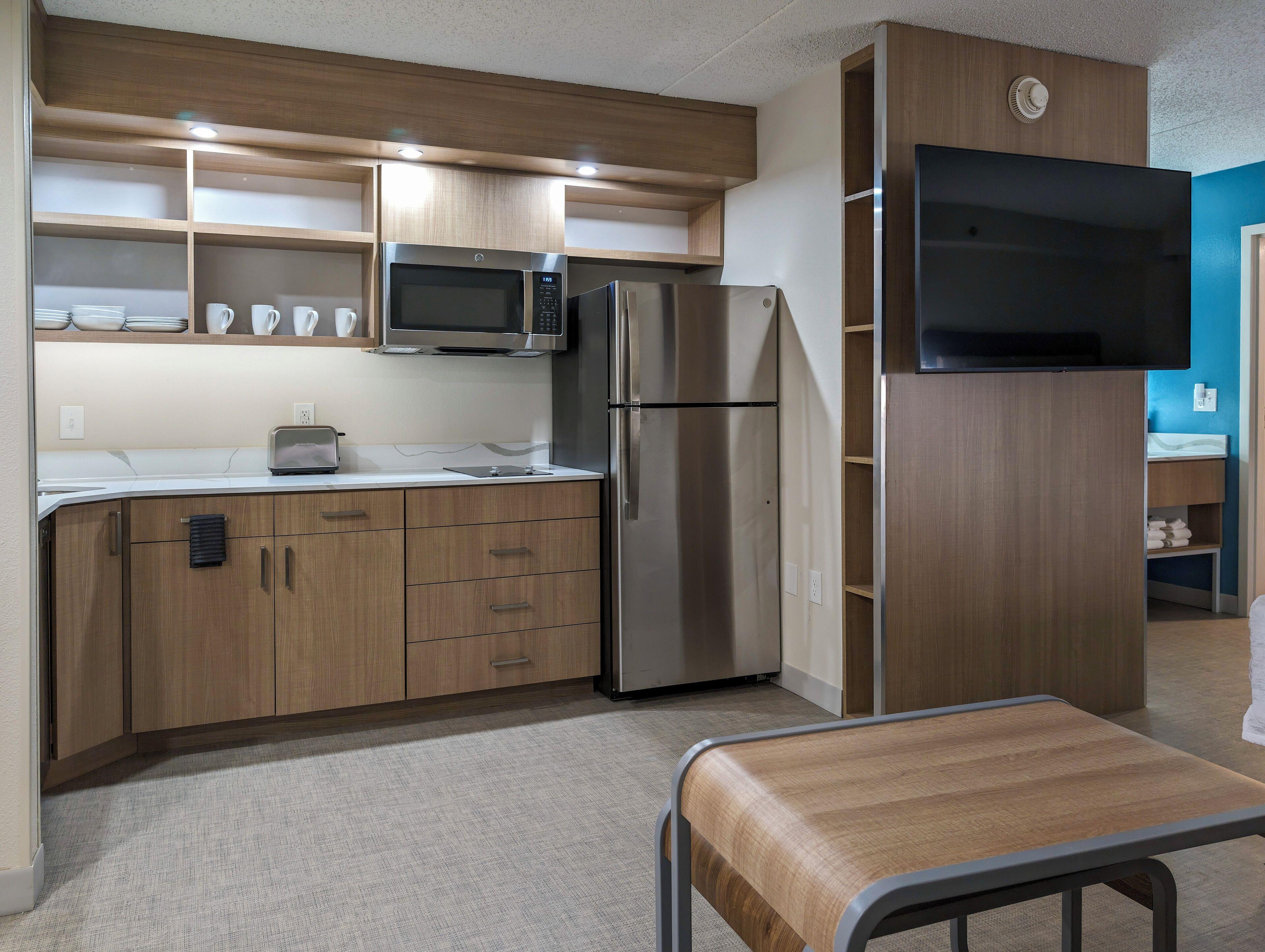 King Studio Suite Kitchen