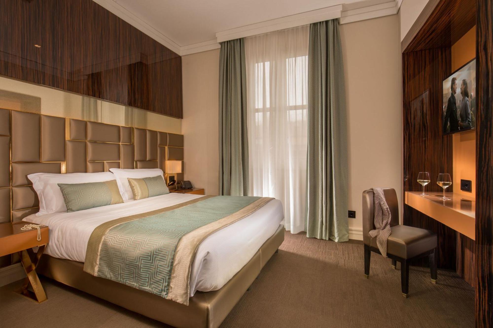 Classic Double or Twin Room