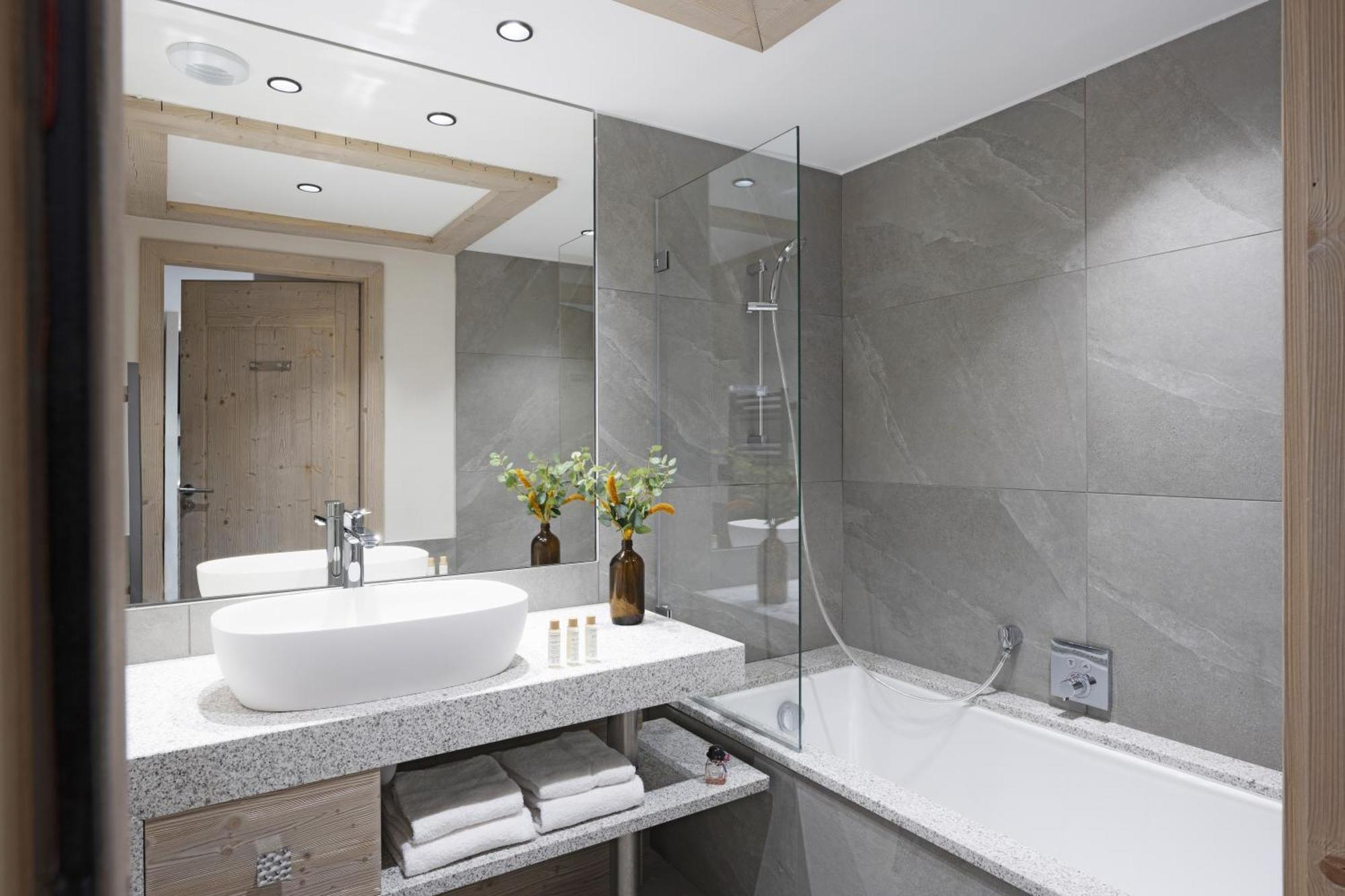 One-bedroom Apartment Spa Access