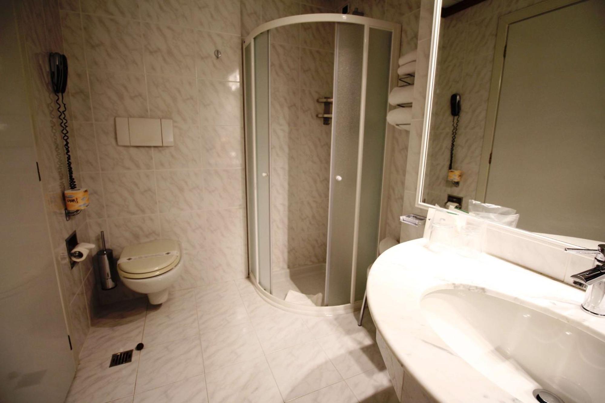 Economy Single Room