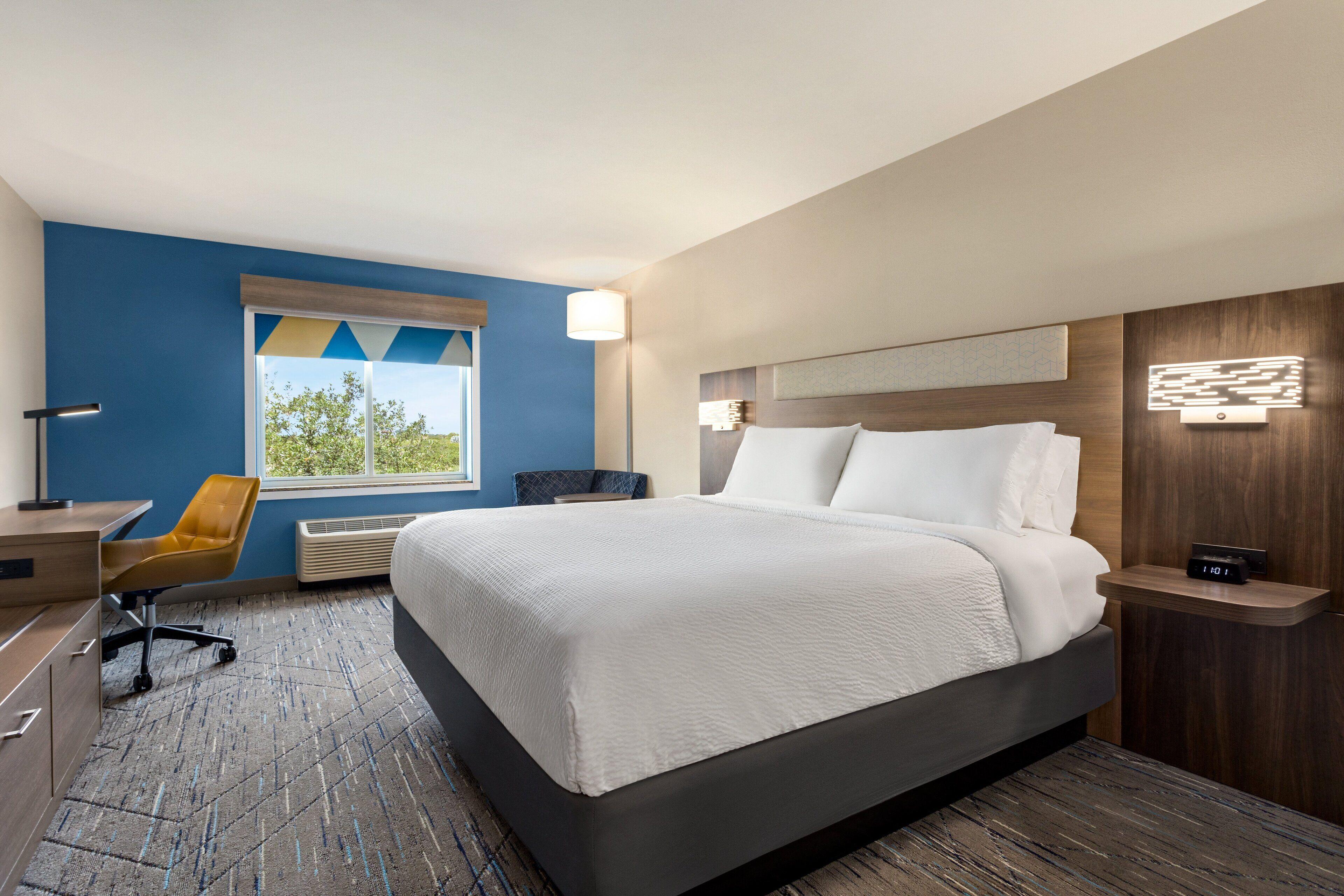 Standard King Room