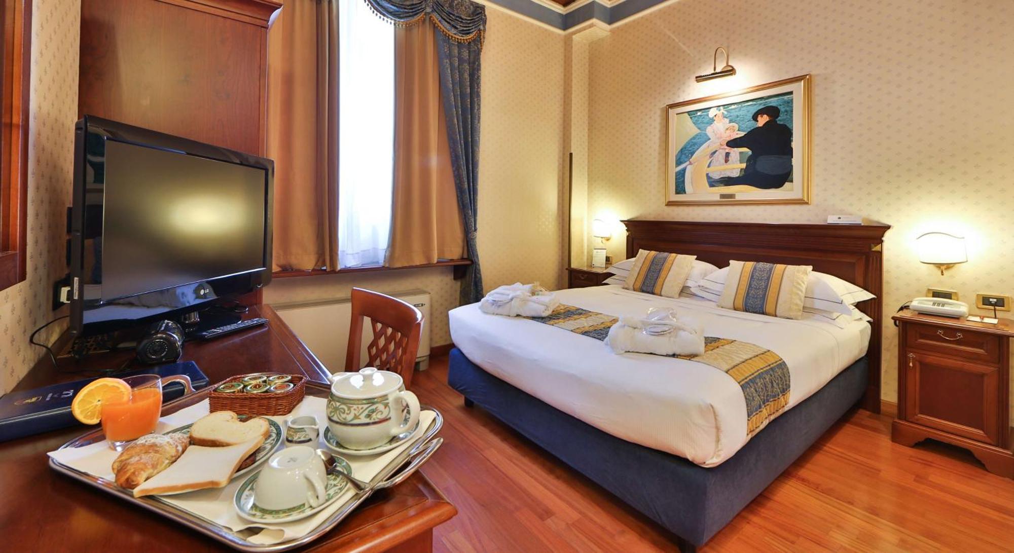 Standard King Room