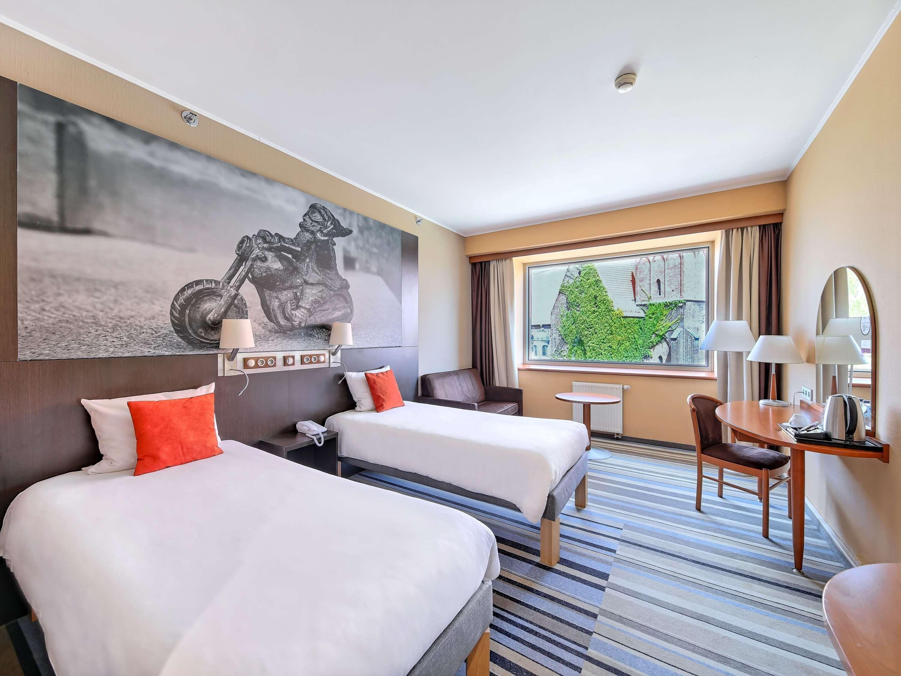 Classic Room two separate beds City or Cathedral View,1742619243:JPEG