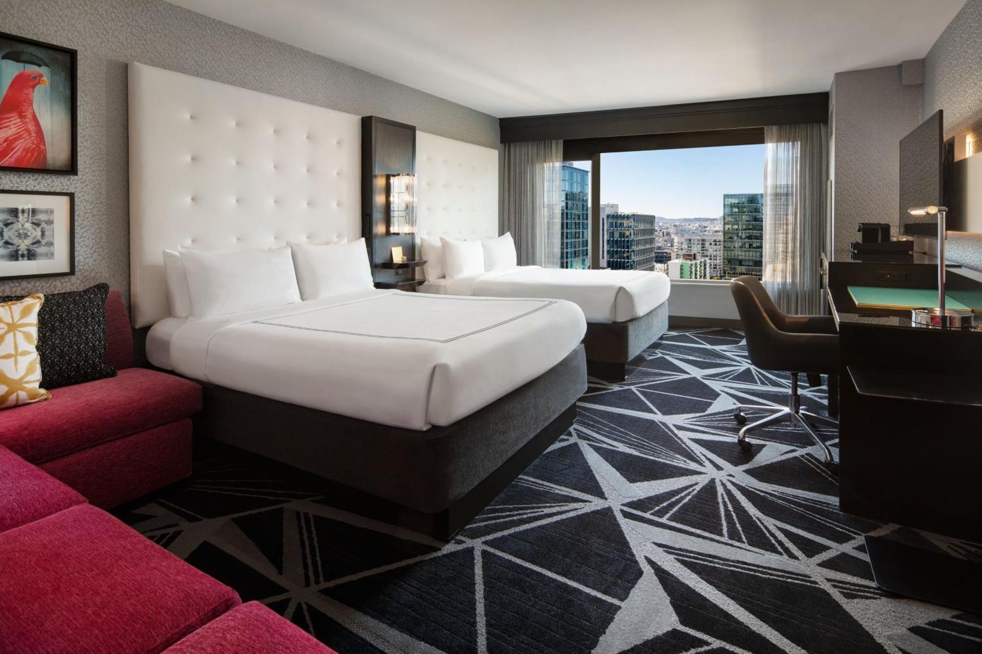Guest room 2 queen beds city view High Floor
