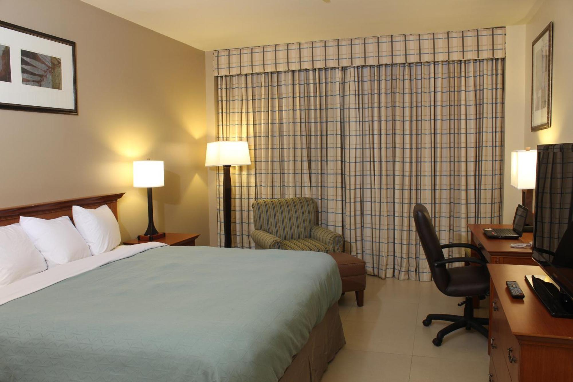 Queen Room Two Queen Beds Non-Smoking