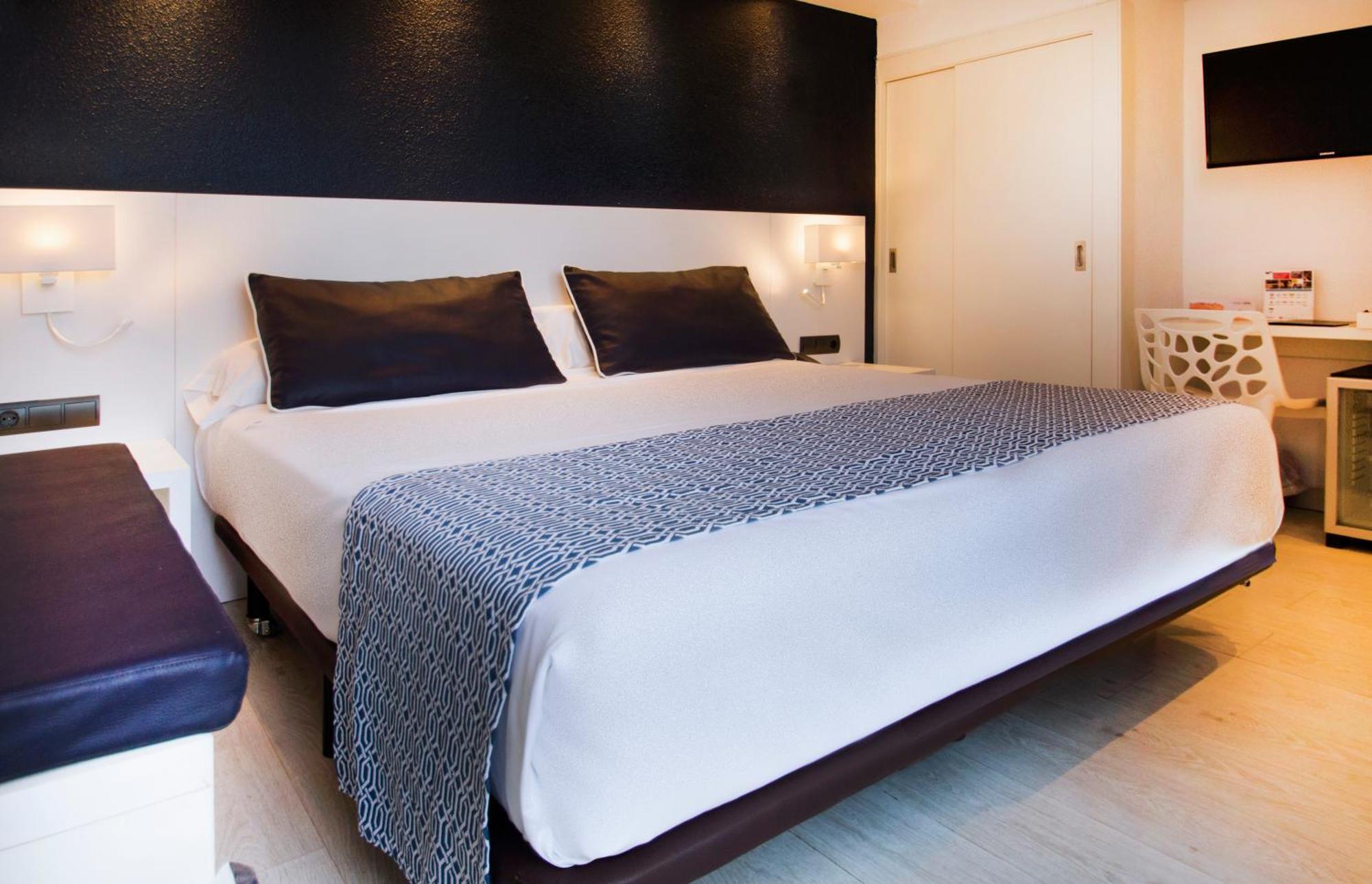 Single Room Mountain View