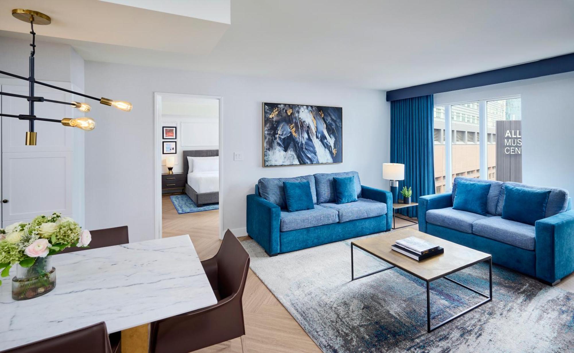 Pantages Signature King Suite