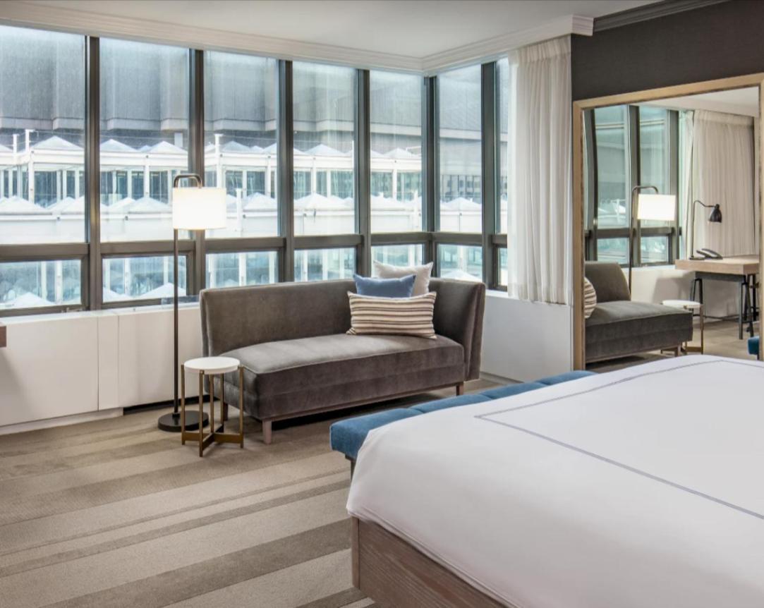Premium King Suite
