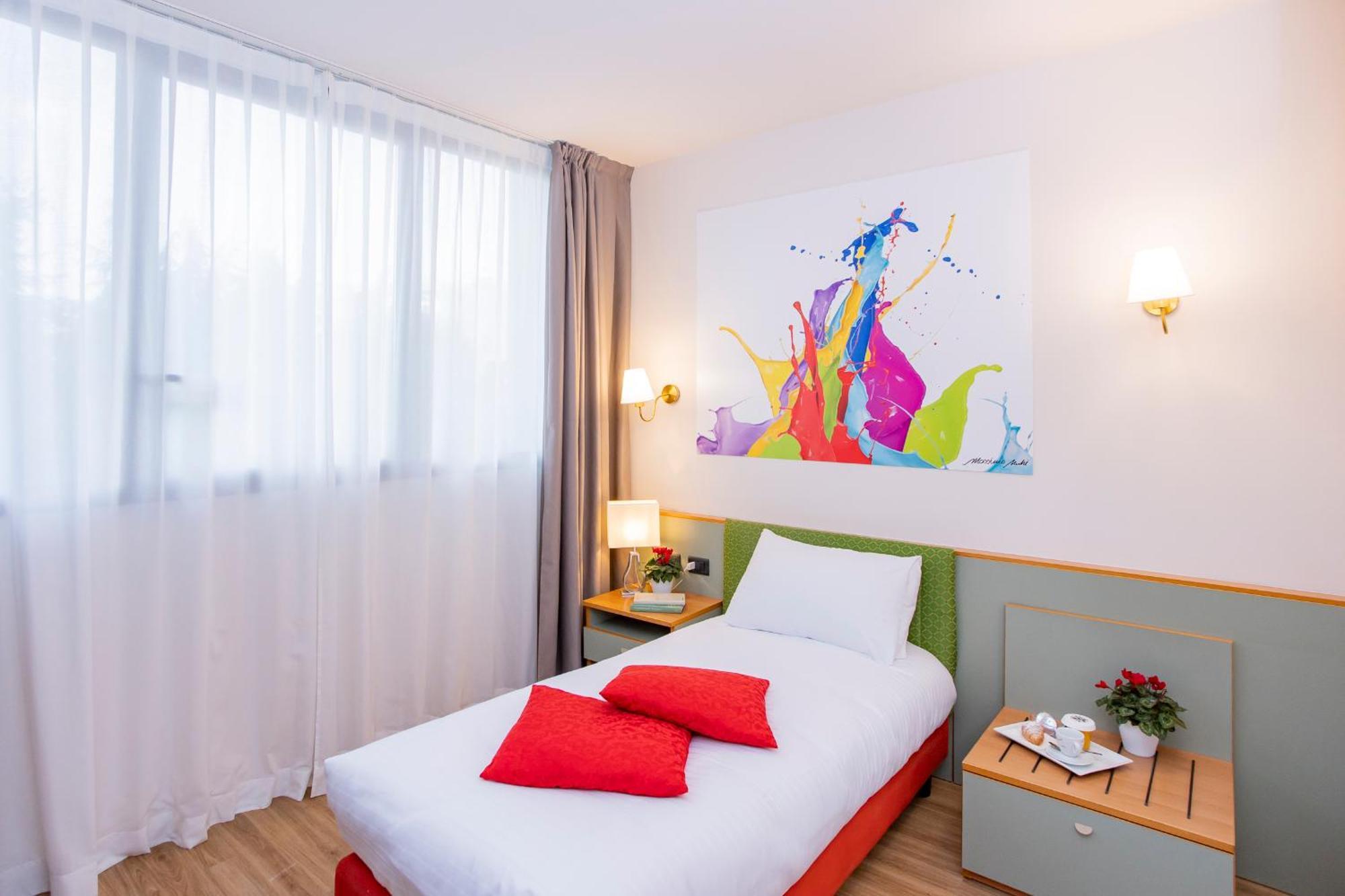 Single Room,1710796427:JPEG