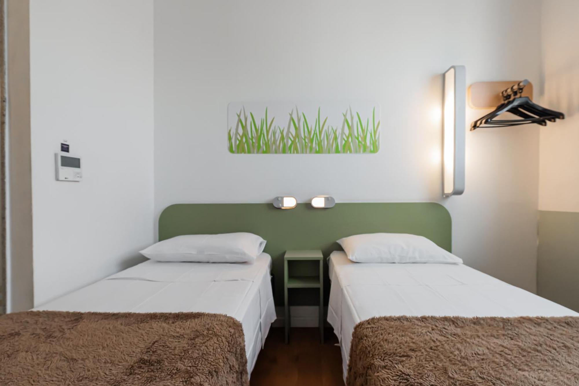 Standard Room 2 Single Beds