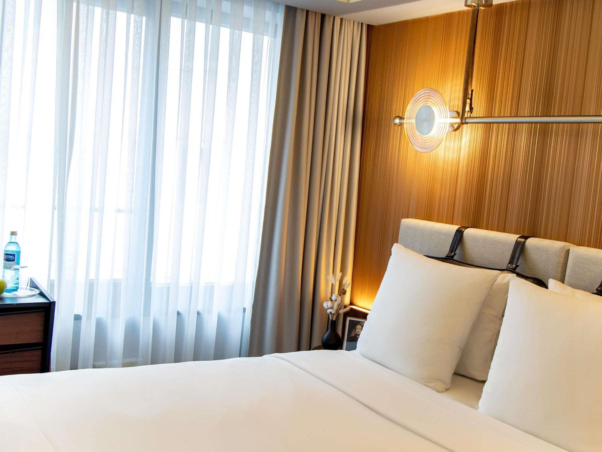 Classic Double Room,1714144611:JPEG