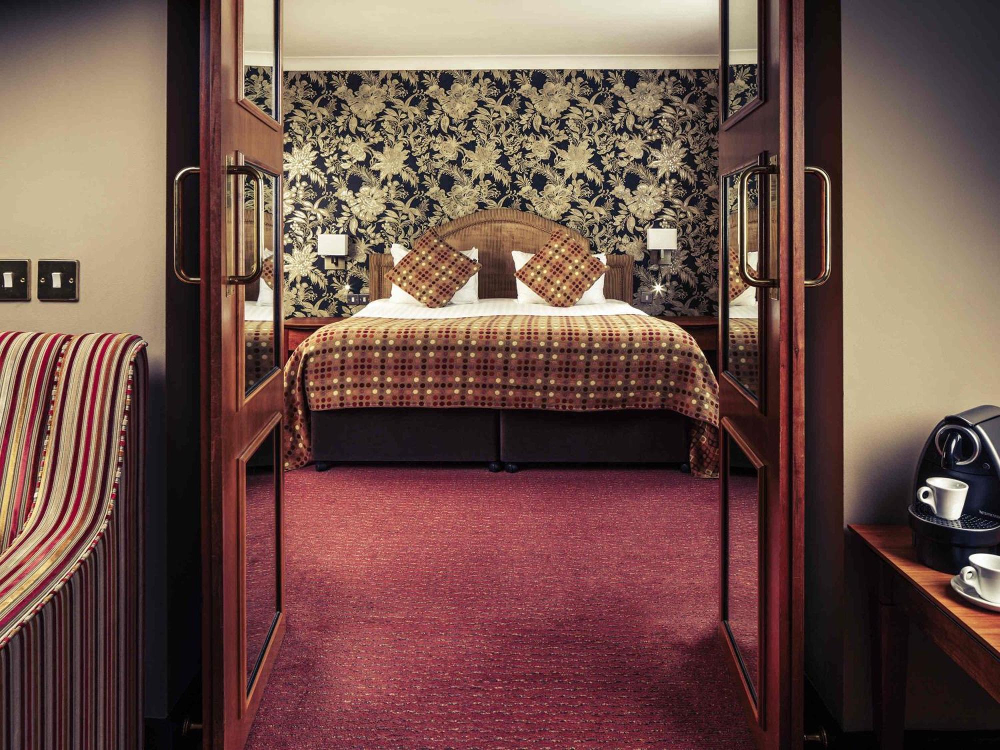 Superior Suite Lake View