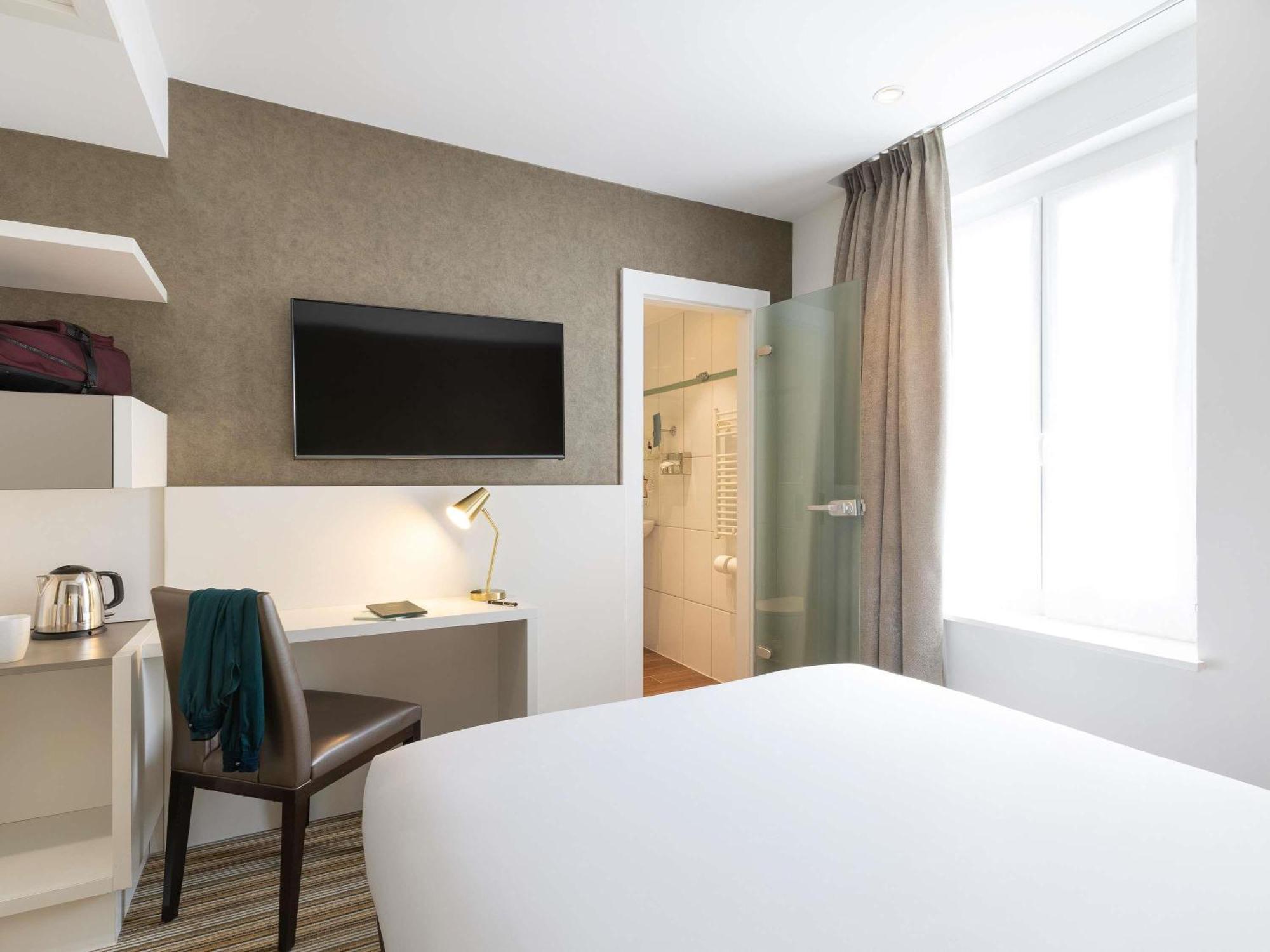 Classic Double Room