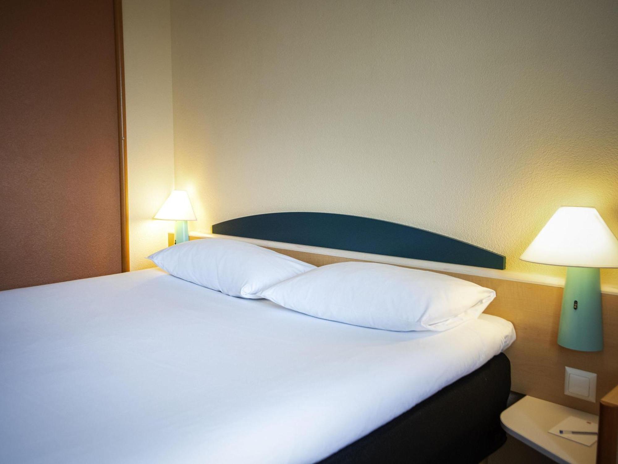 Standard Double Room,1730017521:JPEG